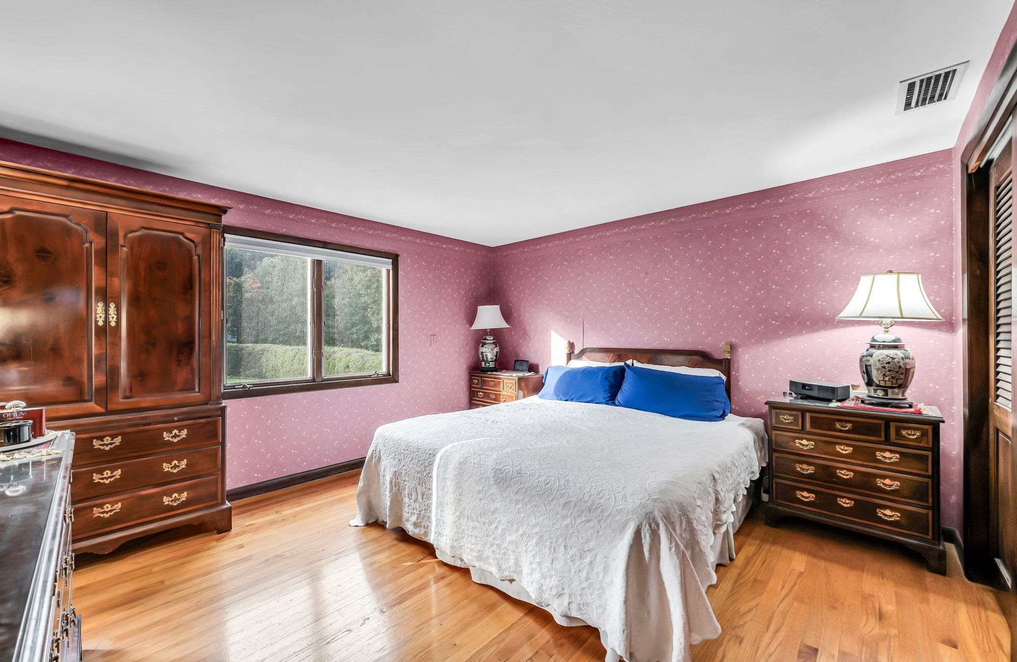 Single Family Residence at 5 Nora St, Chicopee MA 01013, photo 13 of 40