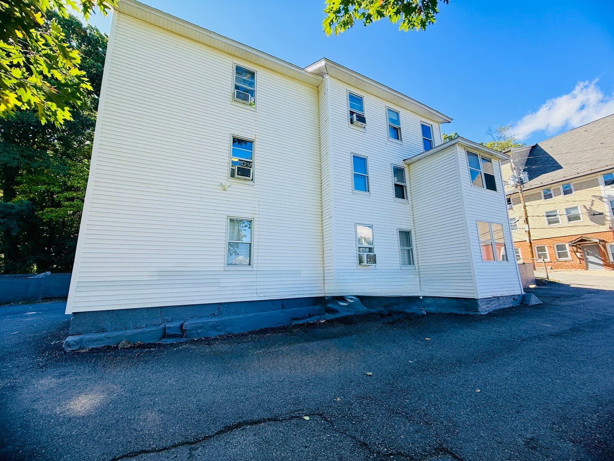 3 Family at 12 Foster St, Fitchburg MA 01420, Fitchburg, photo 3 of 10