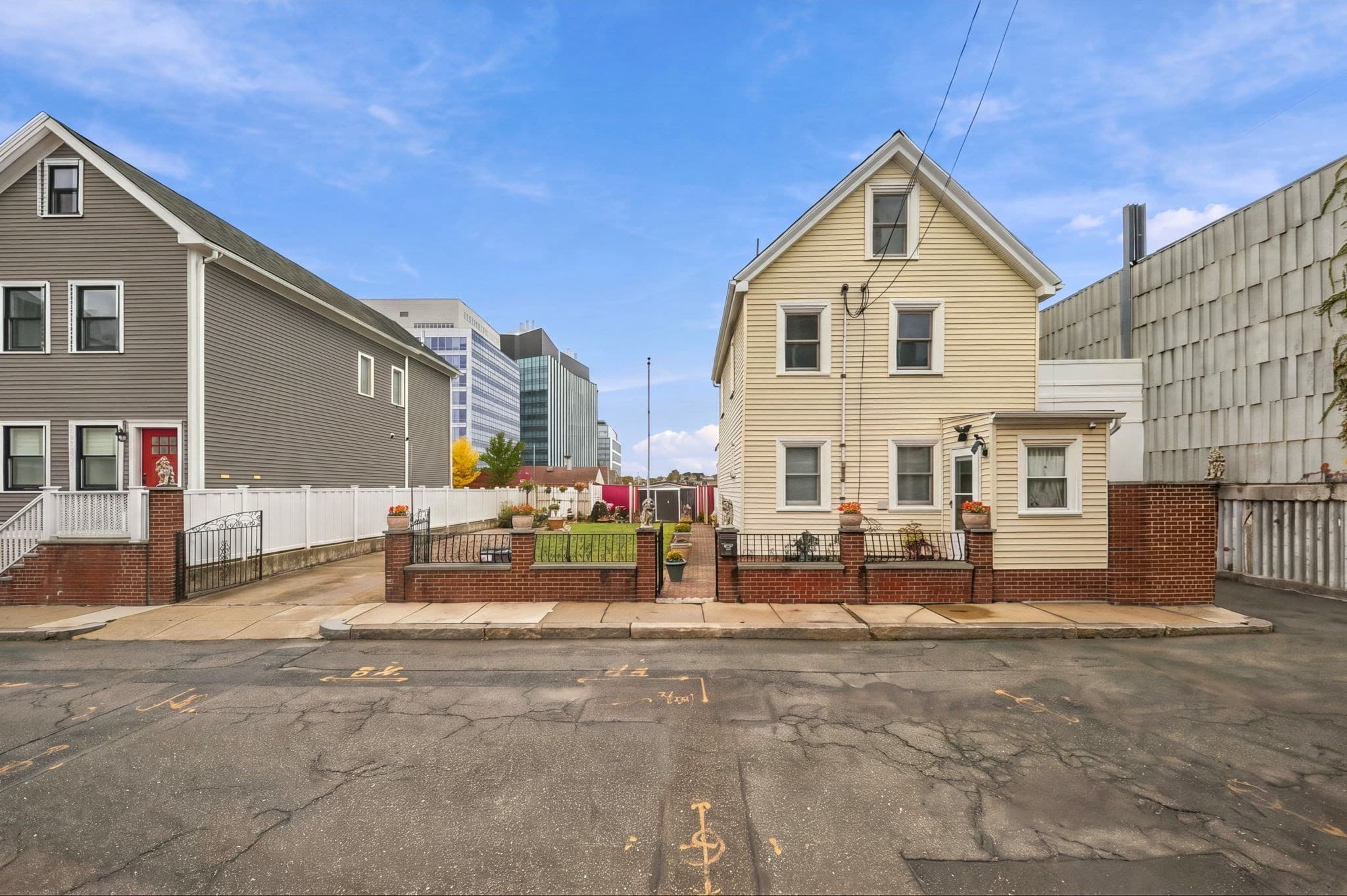 40 Horace St, Somerville MA 02143