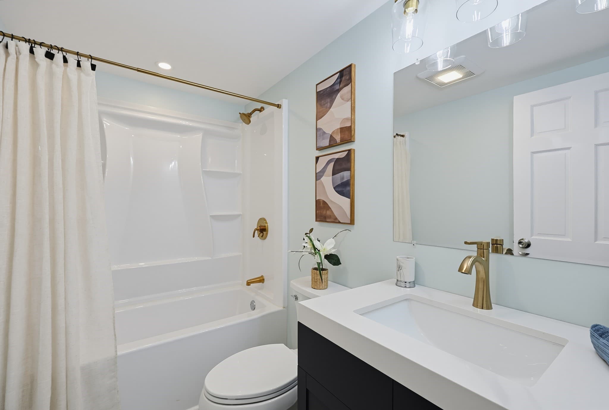 Single Family Residence at 127 Crescent Pl, Hanson MA 02341, photo 11 of 40