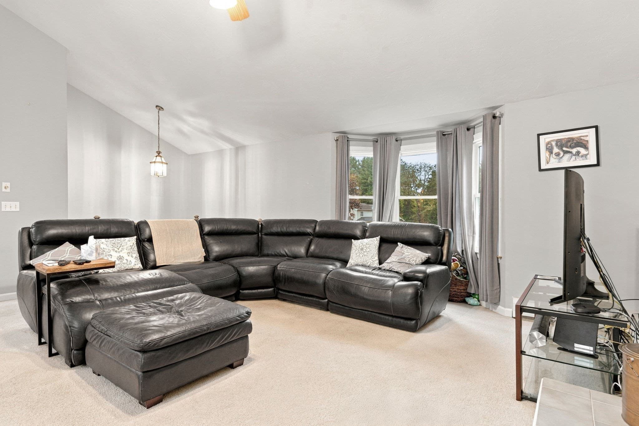 Single Family Residence at 6 Clover Hill Road, Sutton MA 01590, Sutton, photo 17 of 42