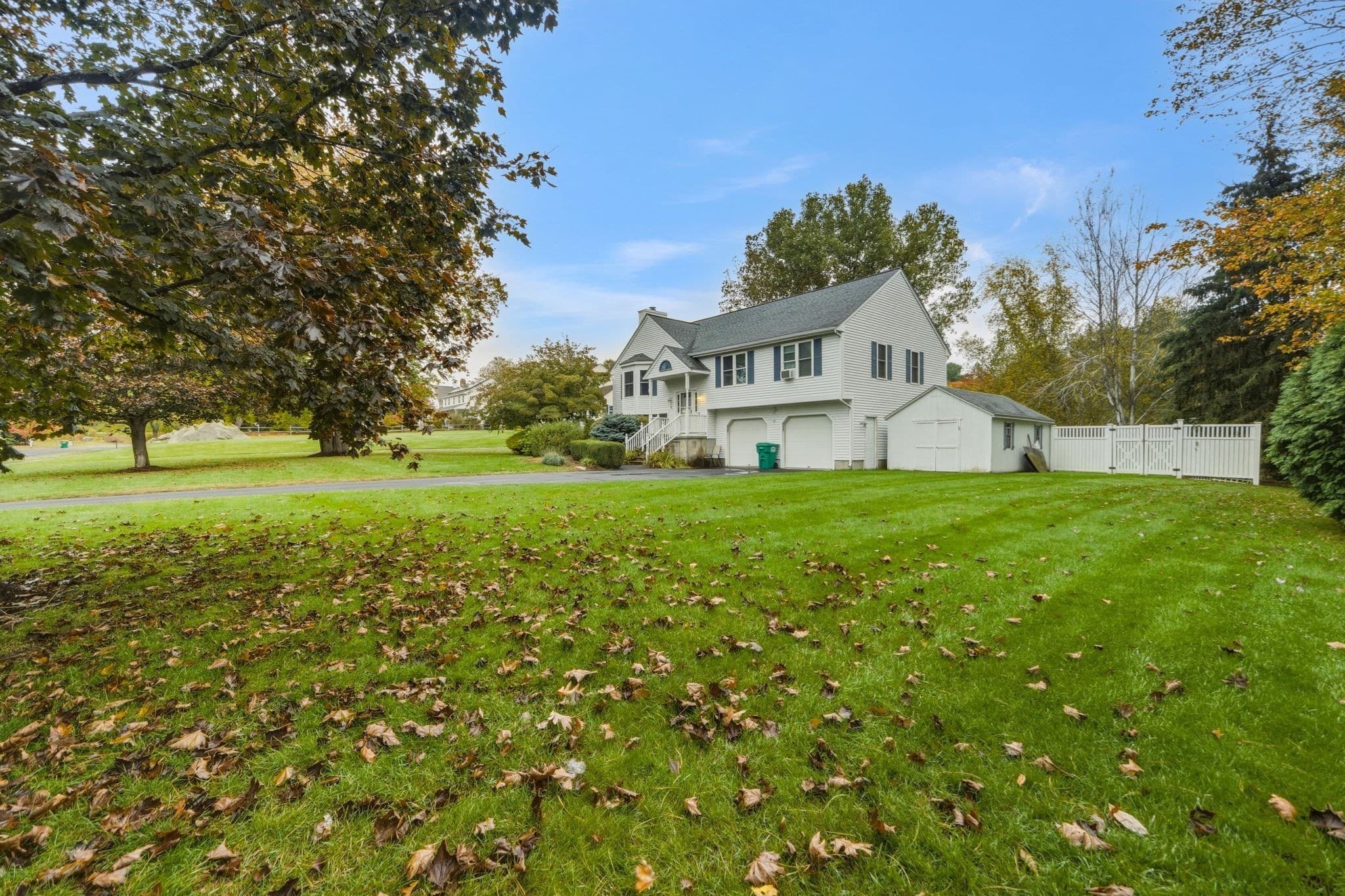 Single Family Residence at 6 Clover Hill Road, Sutton MA 01590, Sutton, photo 7 of 42