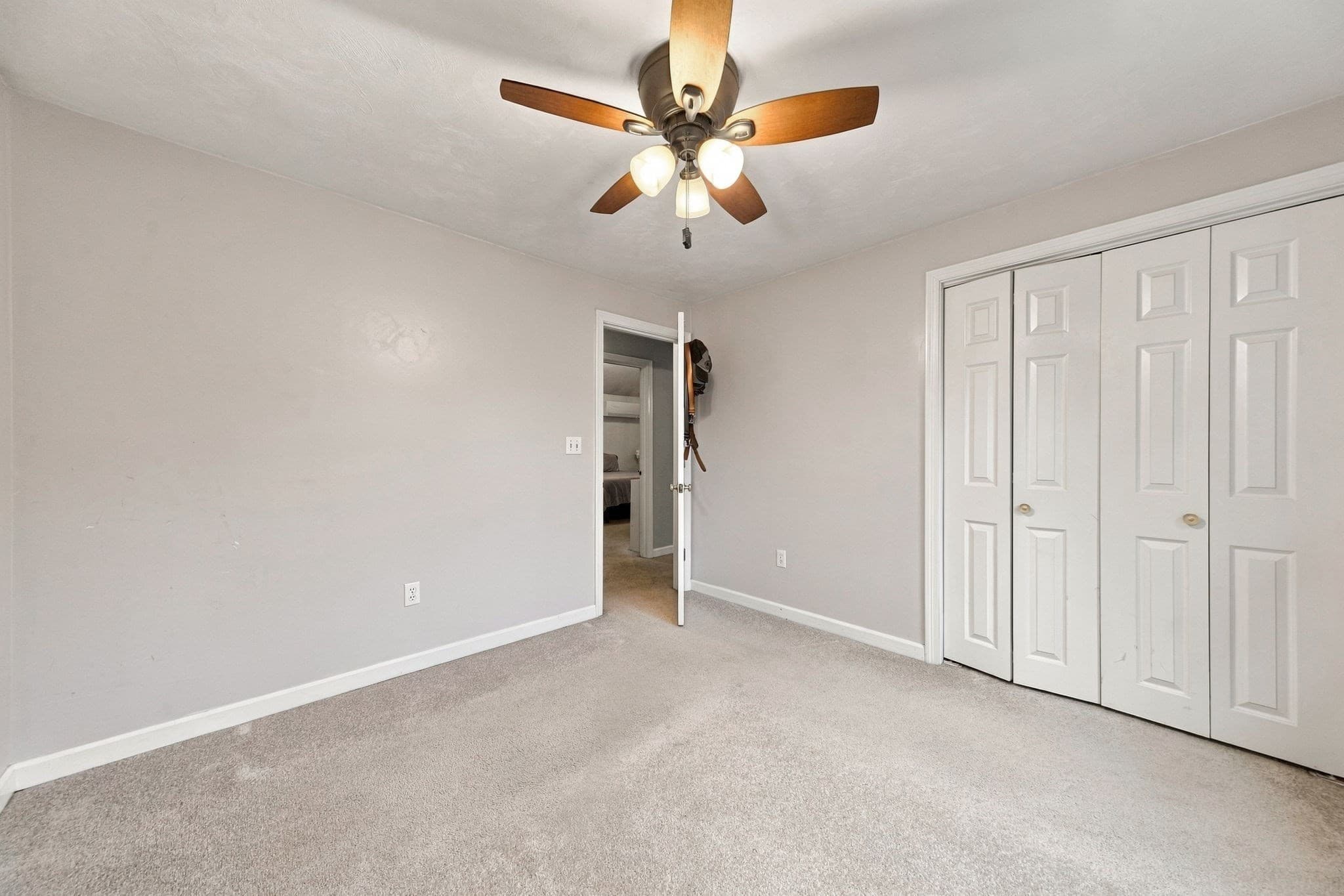 Single Family Residence at 6 Clover Hill Road, Sutton MA 01590, Sutton, photo 24 of 42