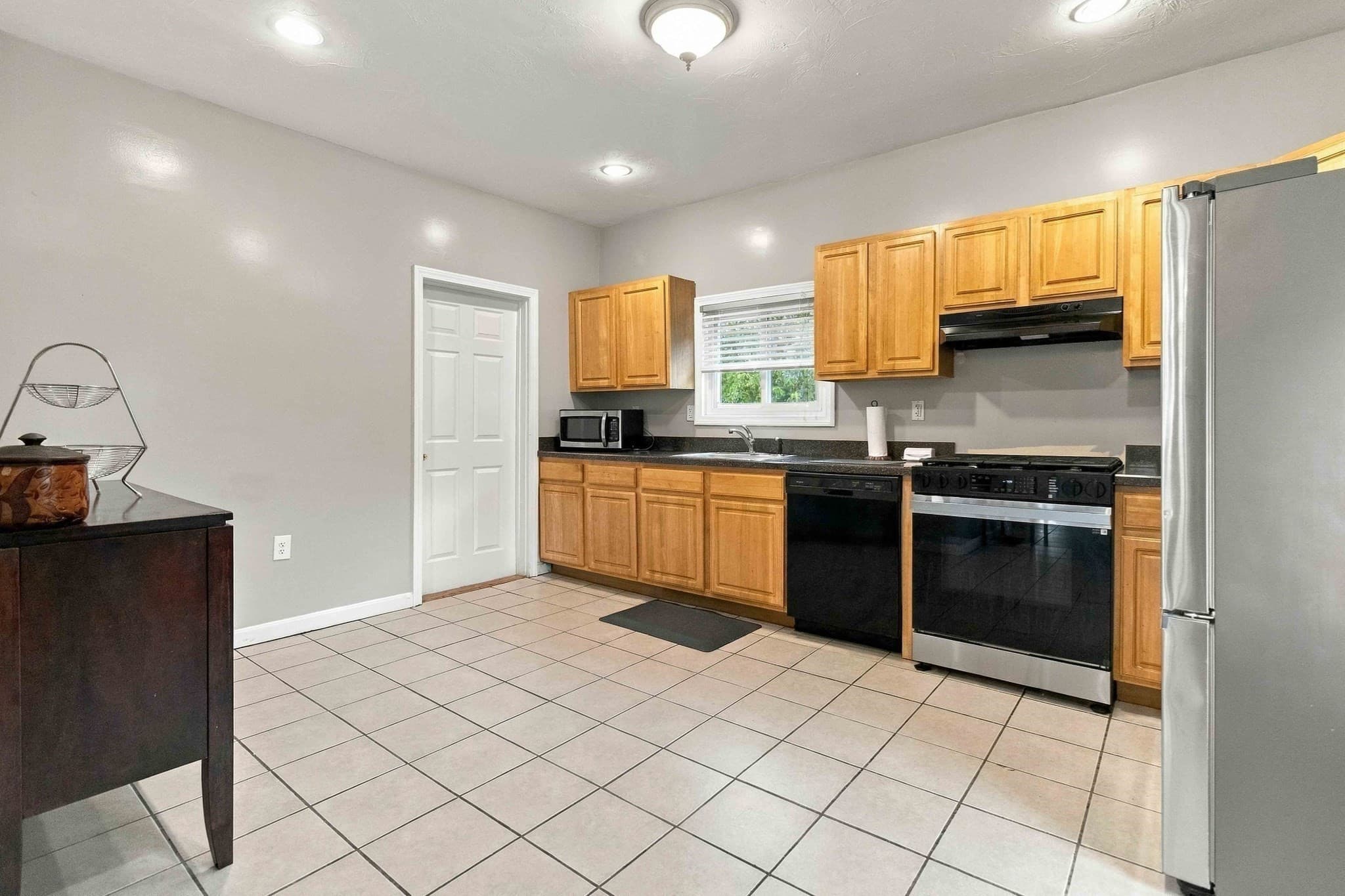 Single Family Residence at 51 N Manchester, Brockton MA 02302, Brockton, photo 20 of 31