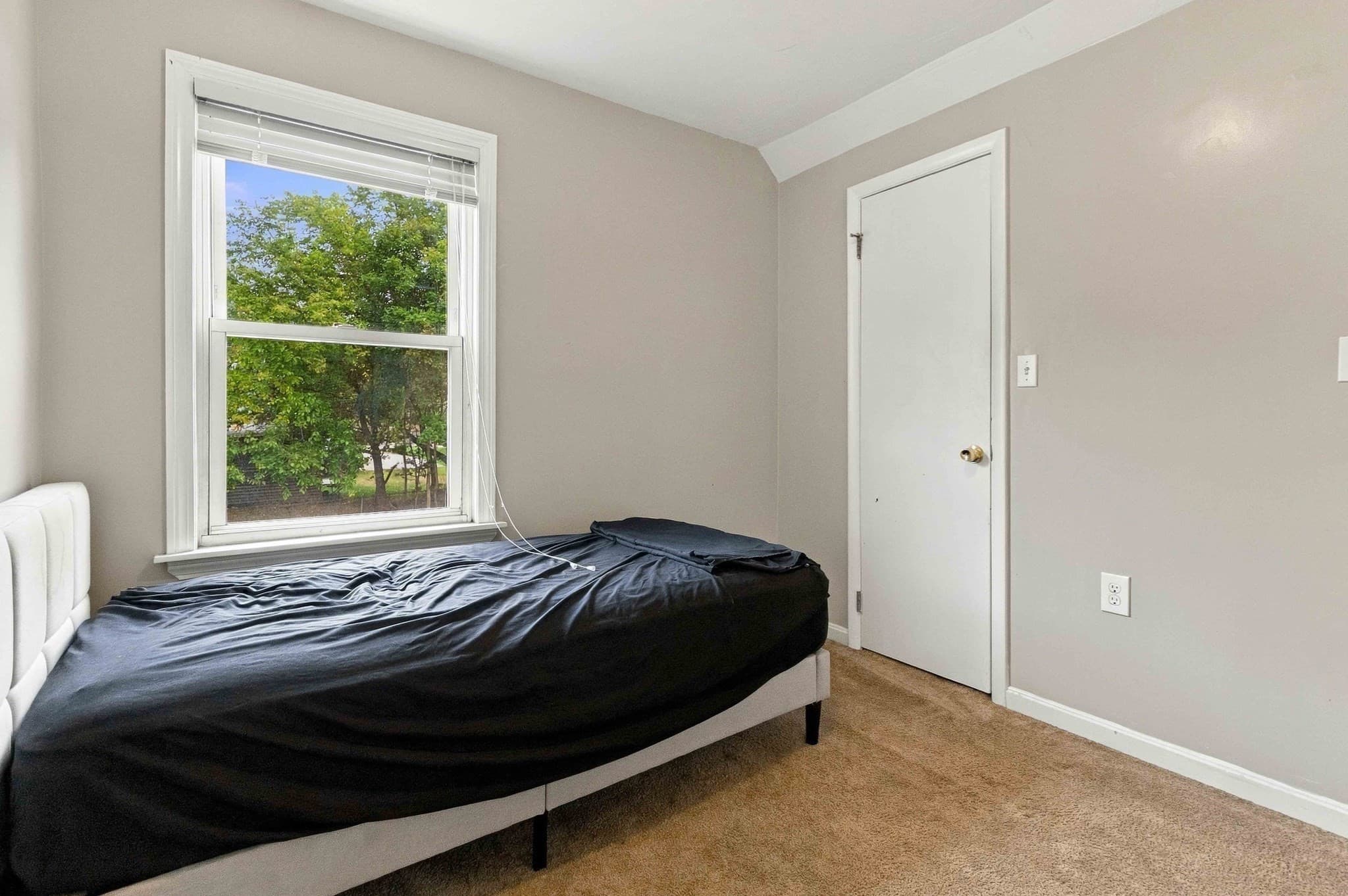 Single Family Residence at 51 N Manchester, Brockton MA 02302, Brockton, photo 24 of 31
