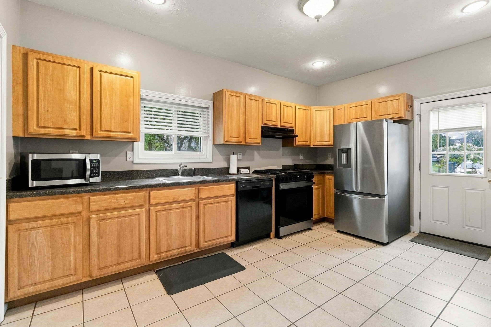 Single Family Residence at 51 N Manchester, Brockton MA 02302, Brockton, photo 18 of 31