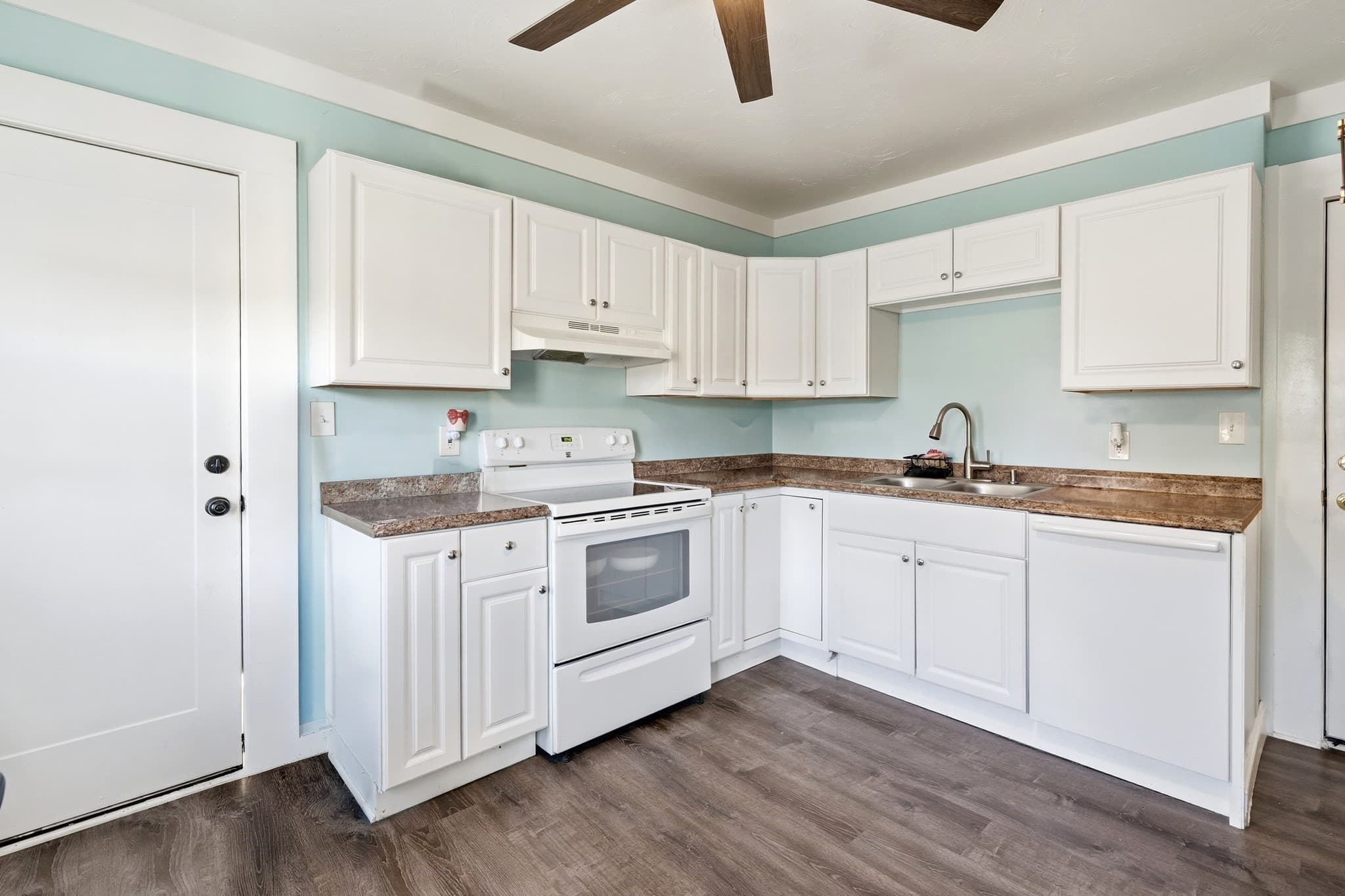 3 Family at 114-116 Laurel St, Fitchburg MA 01420, Fitchburg, photo 16 of 40