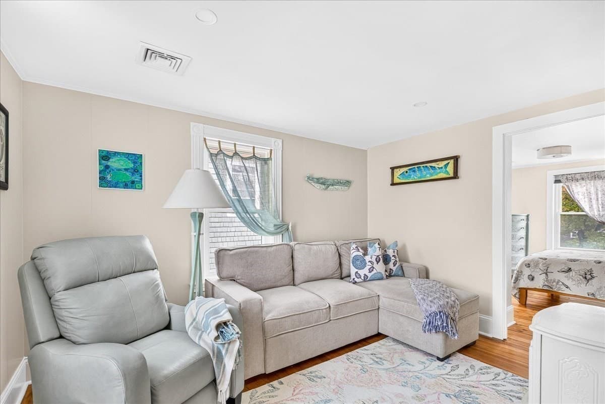 Condominium at 4 Atlantic St # 4, Plymouth MA 02360, Plymouth, photo 6 of 33