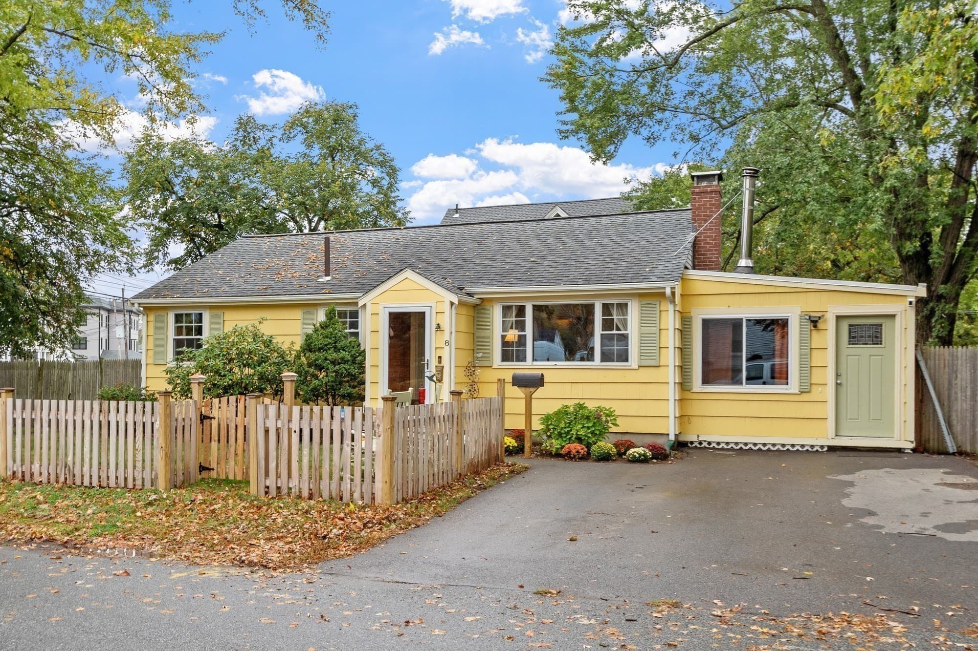 Single Family Residence at 8 Grant St Ext, Framingham MA 01702, Framingham, photo 2 of 42