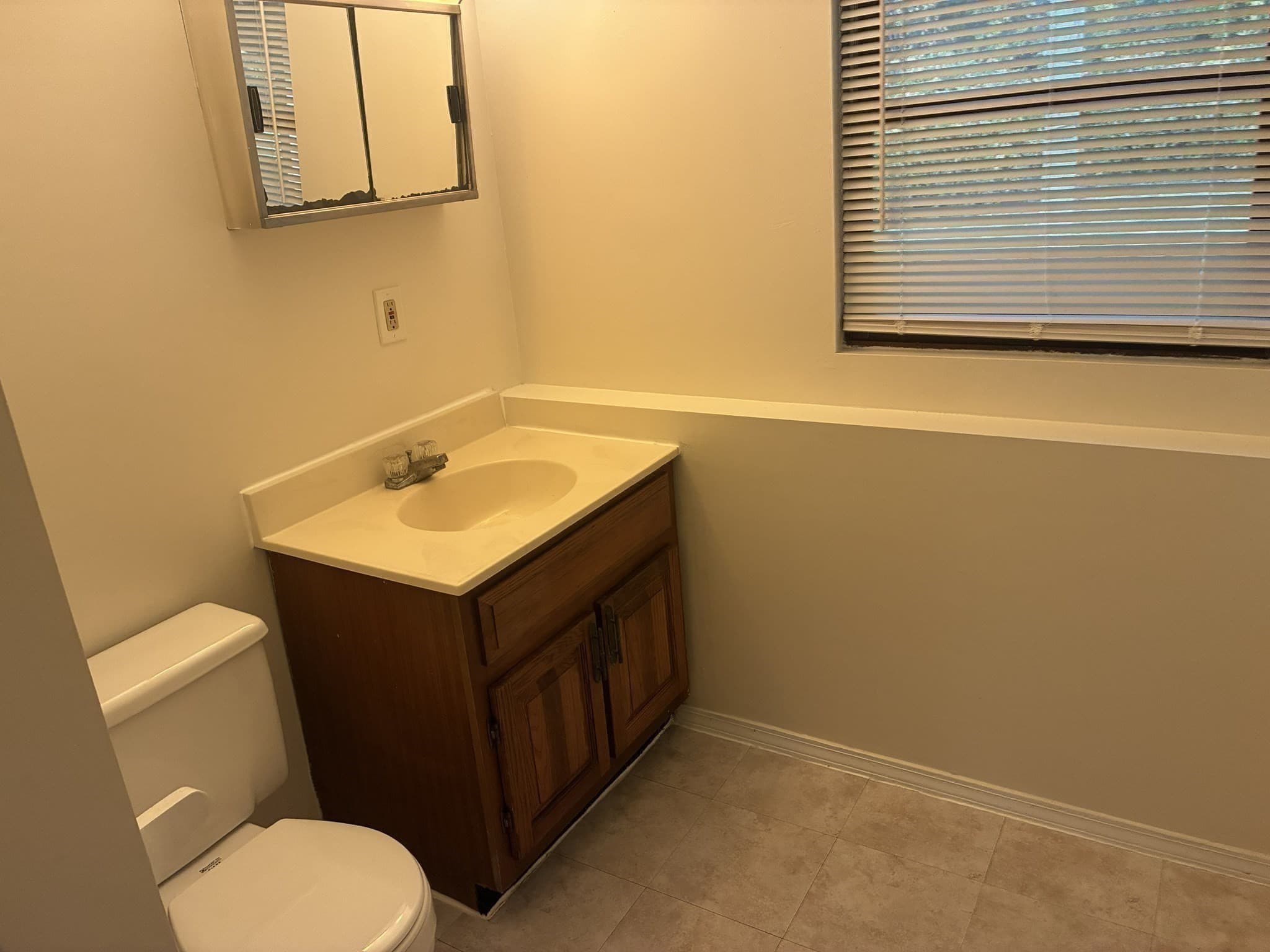 2 Family - 2 Units Side by Side at 140-142 Bourne Street, Palmer MA 01080, Palmer, photo 16 of 26