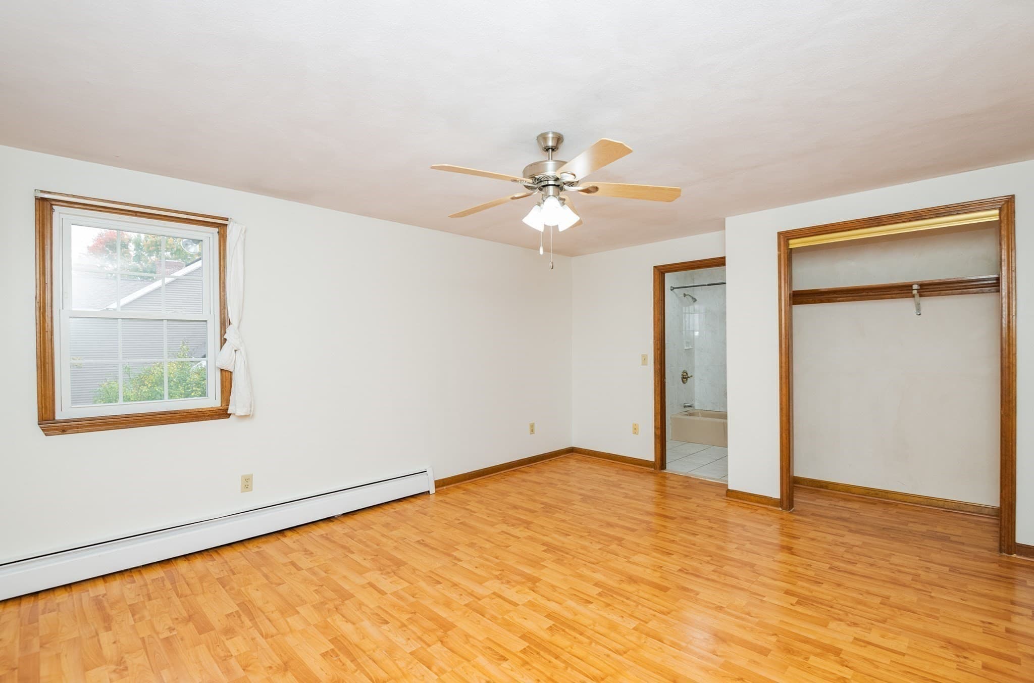 Single Family Residence at 31 Towne Crest Drive, Stoneham MA 02180, Stoneham, photo 19 of 42