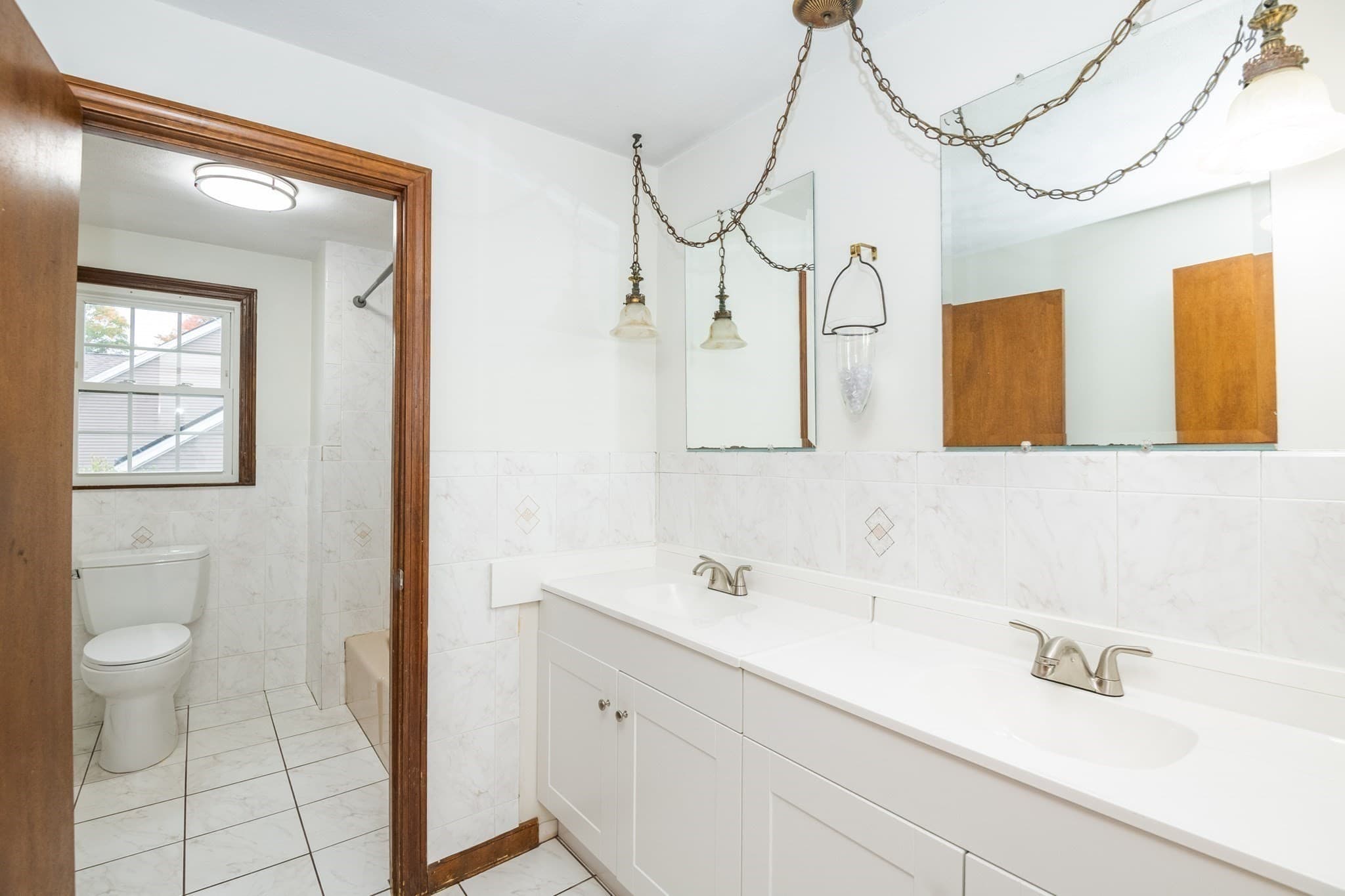 Single Family Residence at 31 Towne Crest Drive, Stoneham MA 02180, Stoneham, photo 31 of 42