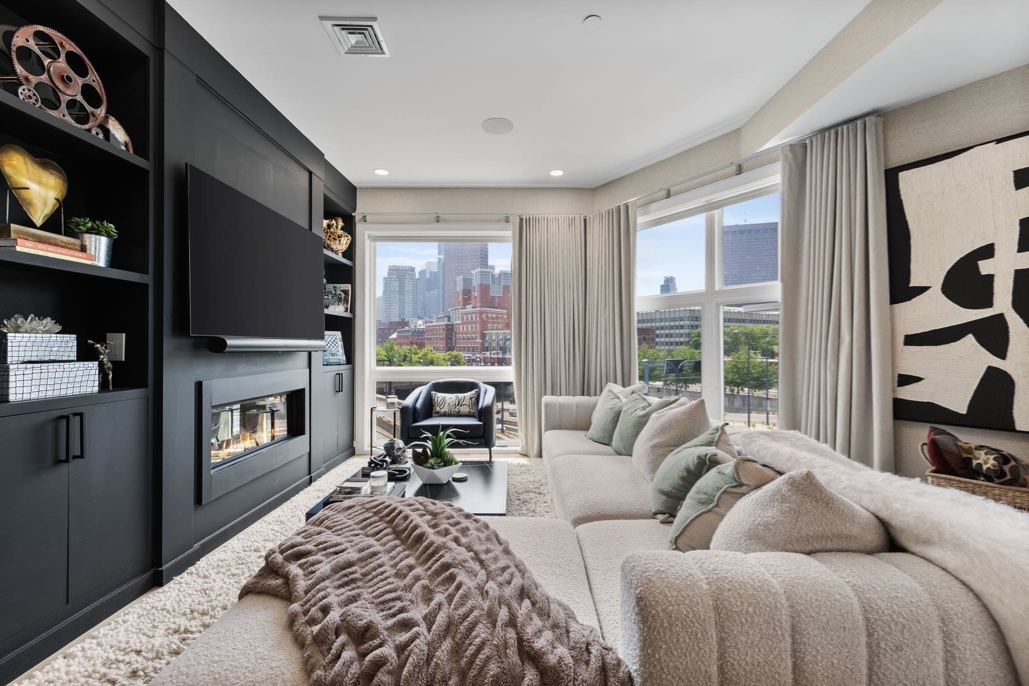 Condominium at 43 Stillman St PH, Boston MA 02113, photo 7 of 16