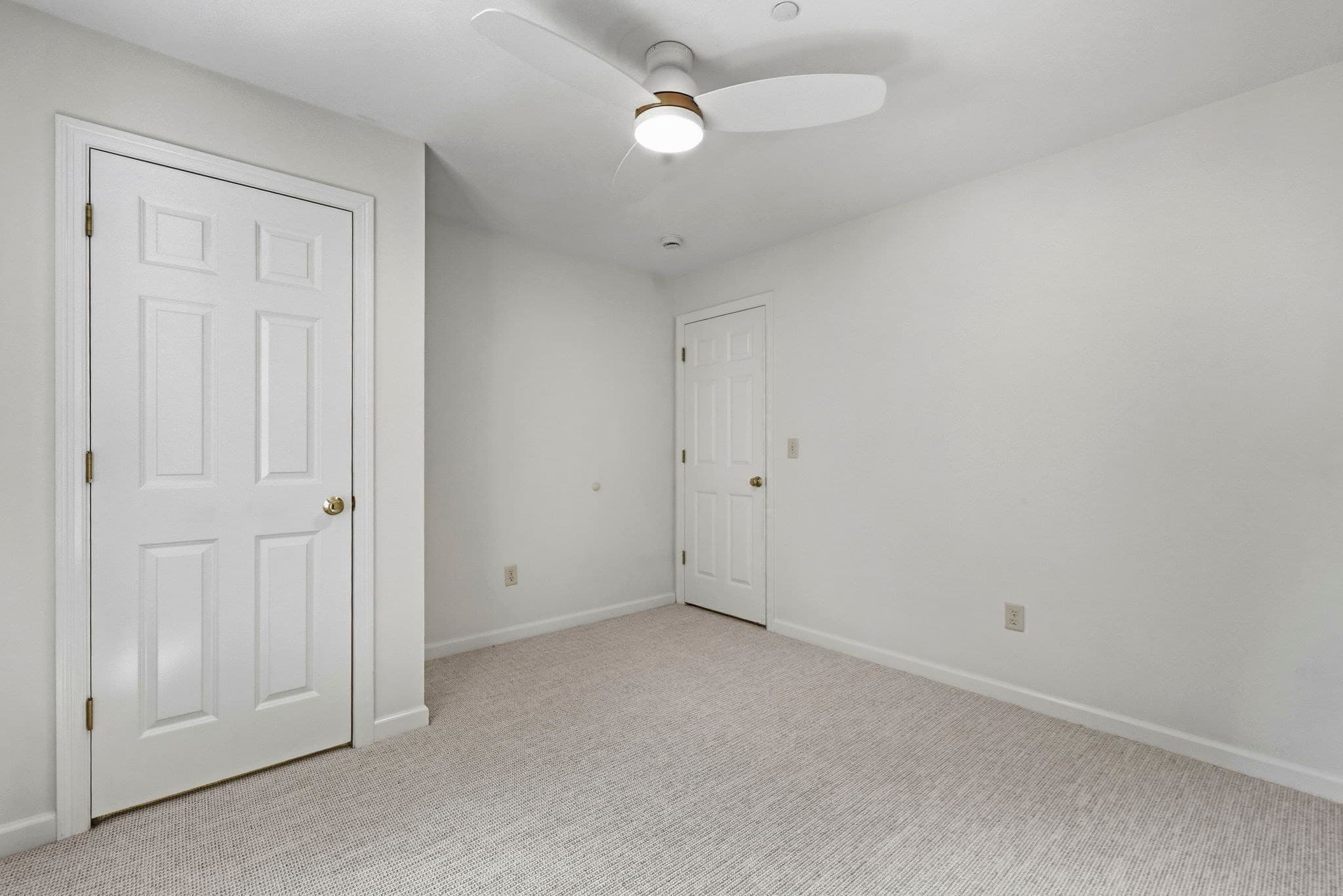 Condominium at 19 Russell Pl # 19, Arlington MA 02474, Arlington, photo 9 of 16