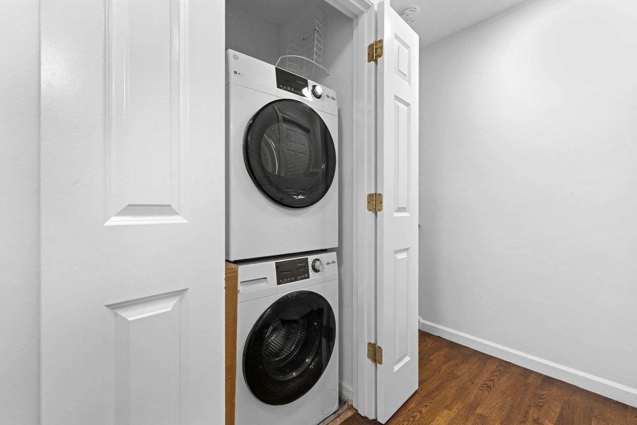 Condominium at 19 Russell Pl # 19, Arlington MA 02474, Arlington, photo 14 of 16