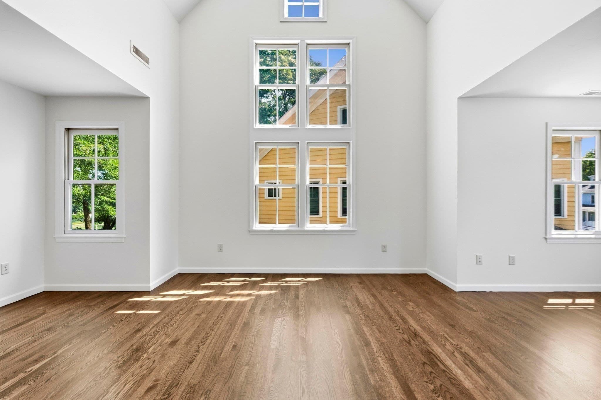 Condominium at 19 Russell Pl # 19, Arlington MA 02474, Arlington, photo 4 of 16