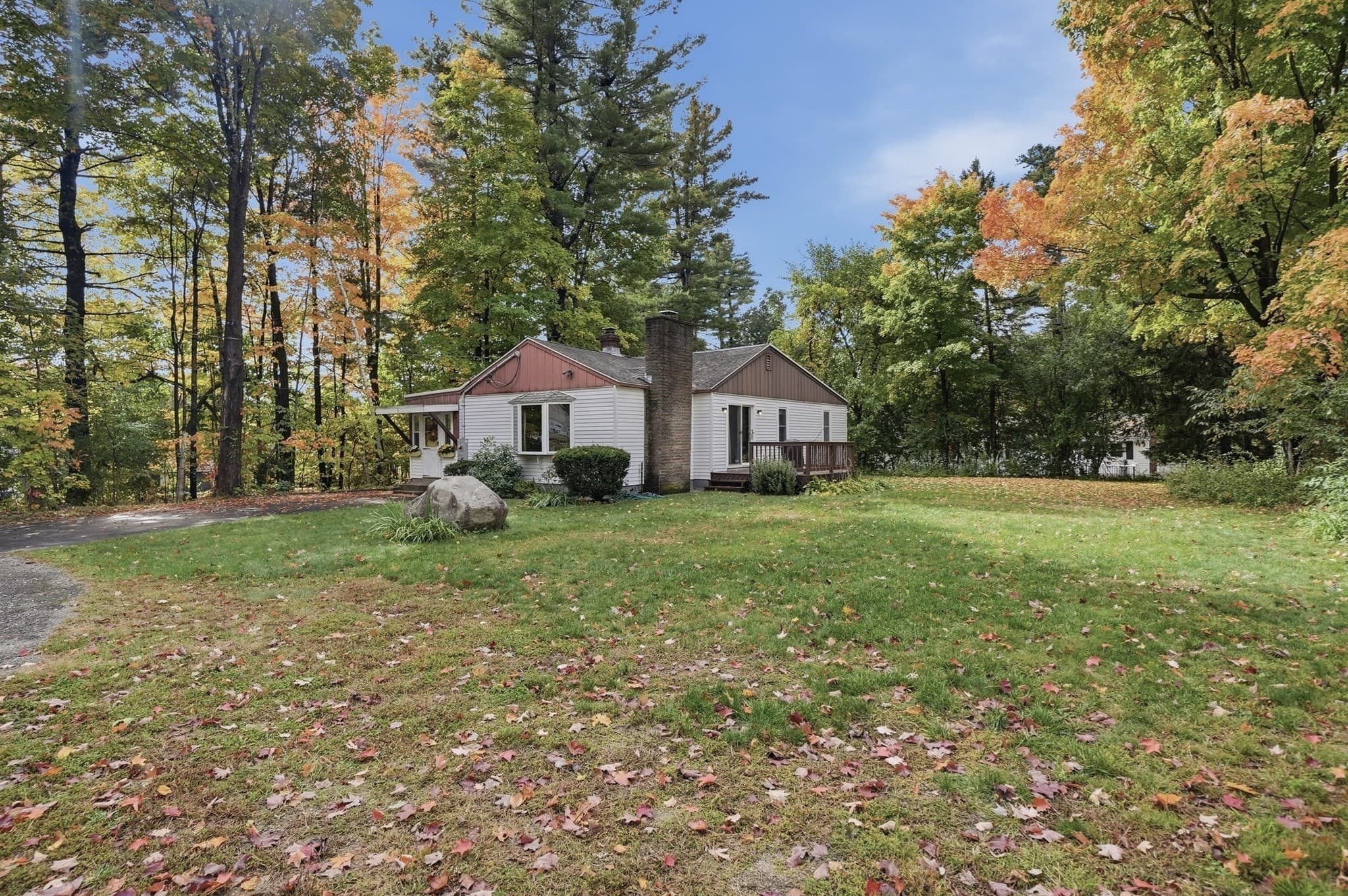 Single Family Residence at 3 Olive Drive, Leominster MA 01453, photo 2 of 34