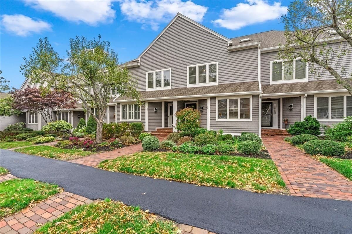 Condominium at 40 Driftway # 18, Scituate MA 02066, Scituate, photo 3 of 42