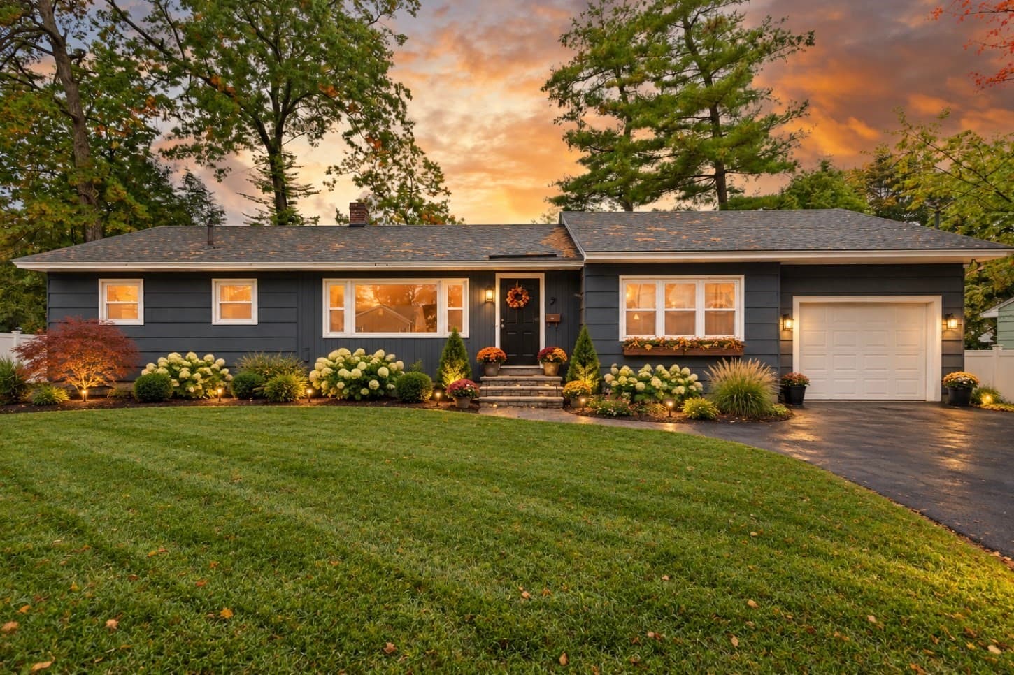 Single Family Residence at 7 Moonbeam Ave., Chelmsford MA 01824, photo 2 of 26