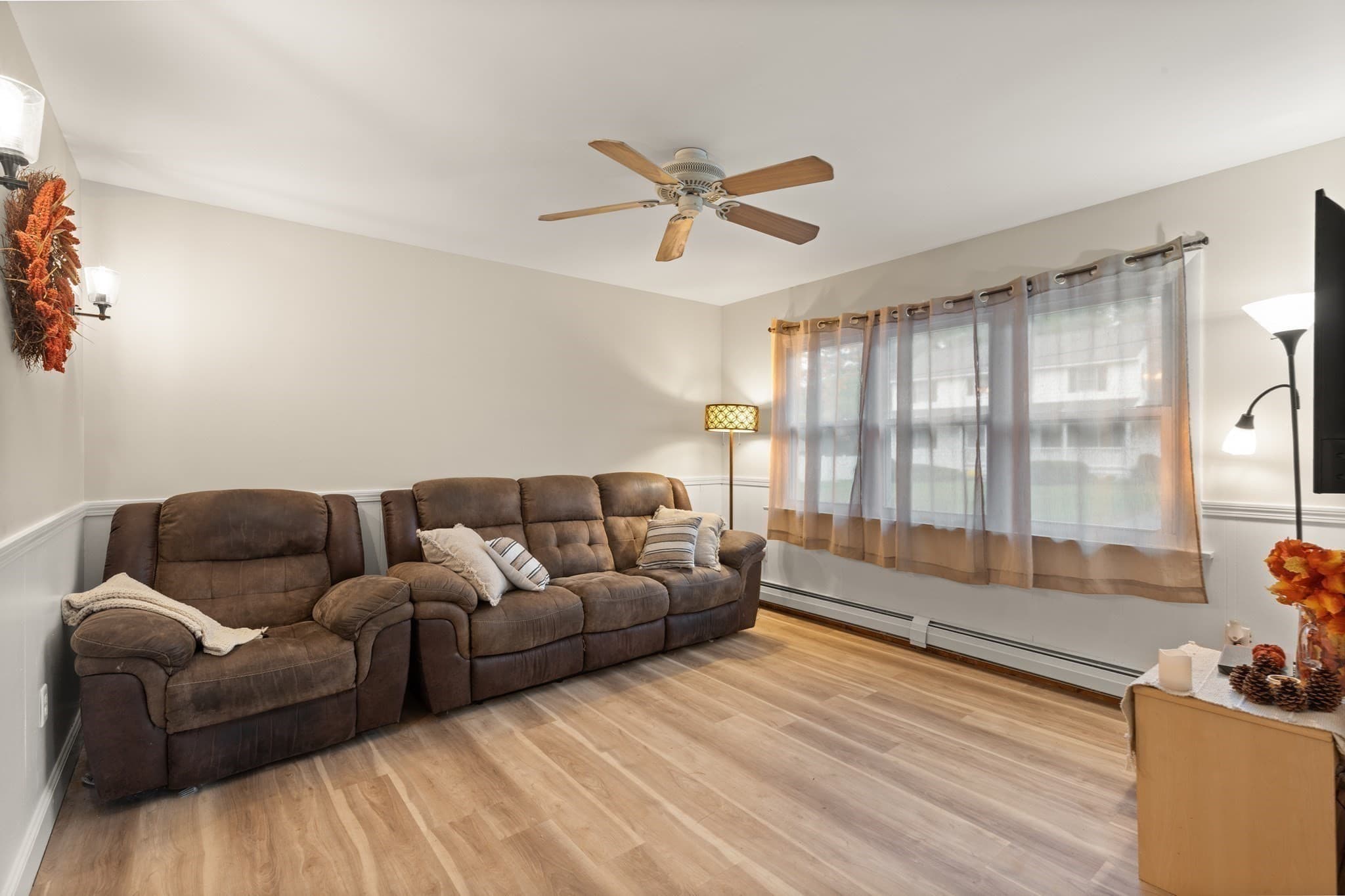 Single Family Residence at 7 Moonbeam Ave., Chelmsford MA 01824, photo 11 of 26