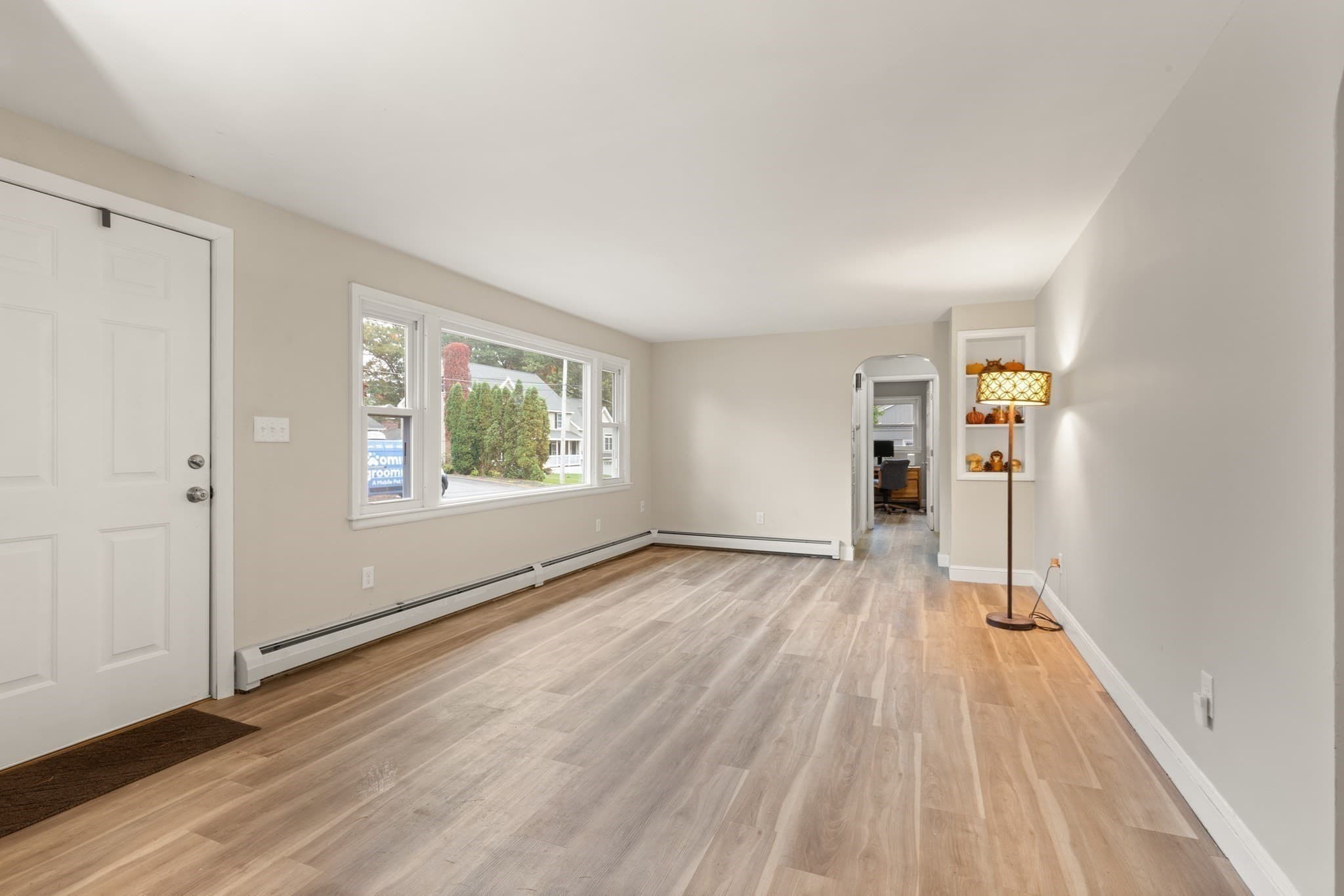 Single Family Residence at 7 Moonbeam Ave., Chelmsford MA 01824, photo 4 of 26