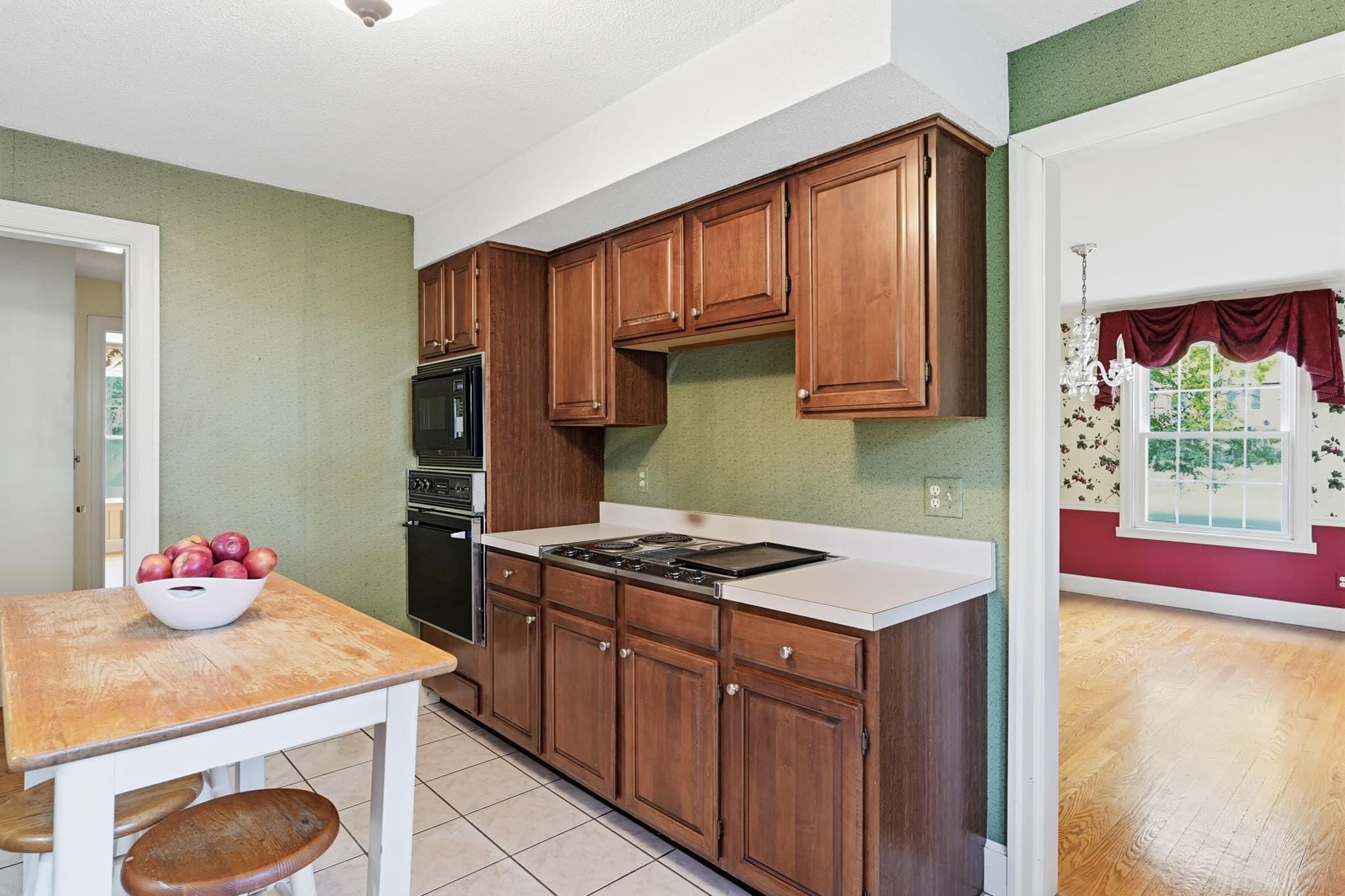 Single Family Residence at 105 Longview, Longmeadow MA 01106, photo 17 of 42