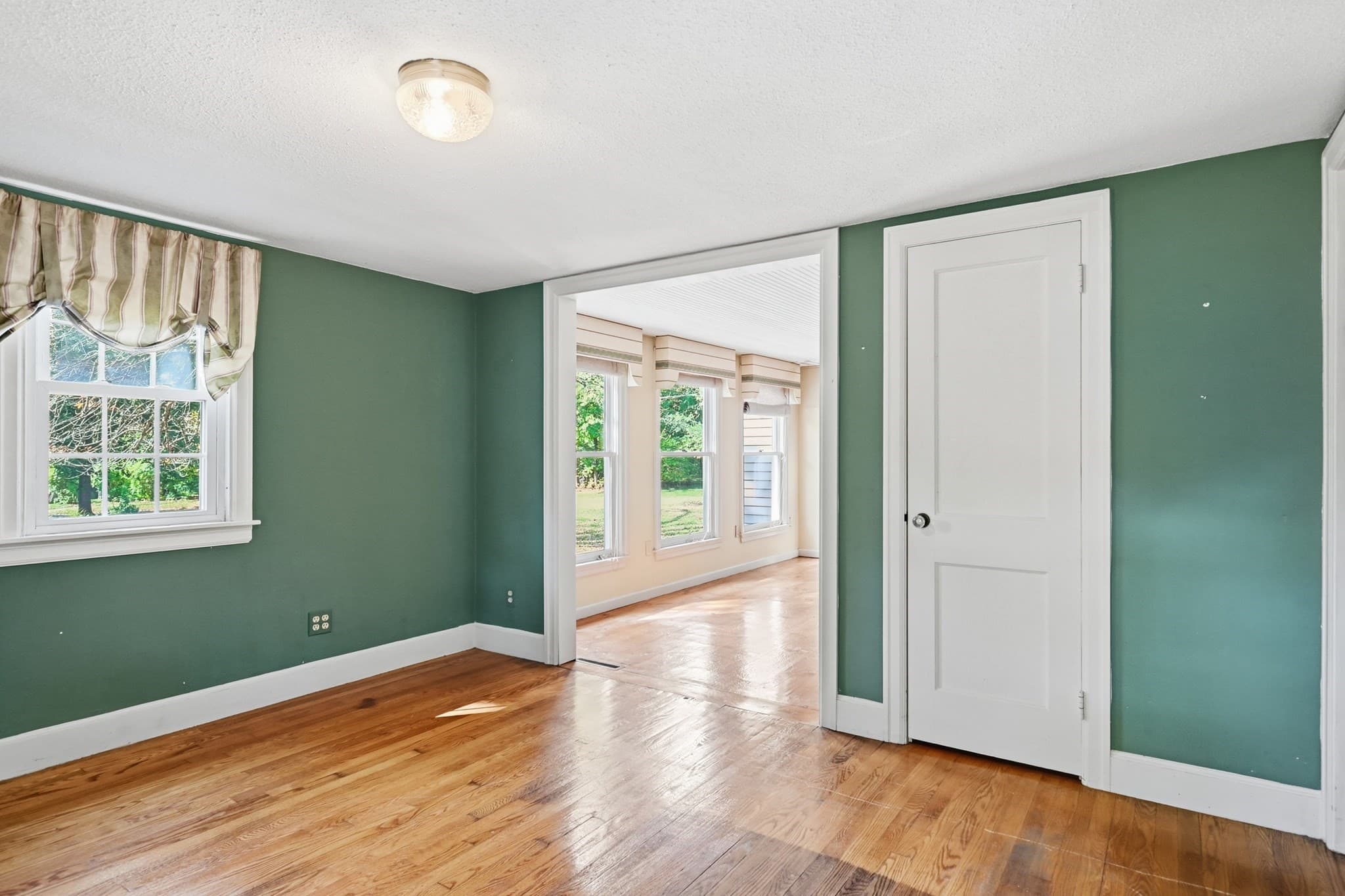 Single Family Residence at 105 Longview, Longmeadow MA 01106, photo 12 of 42