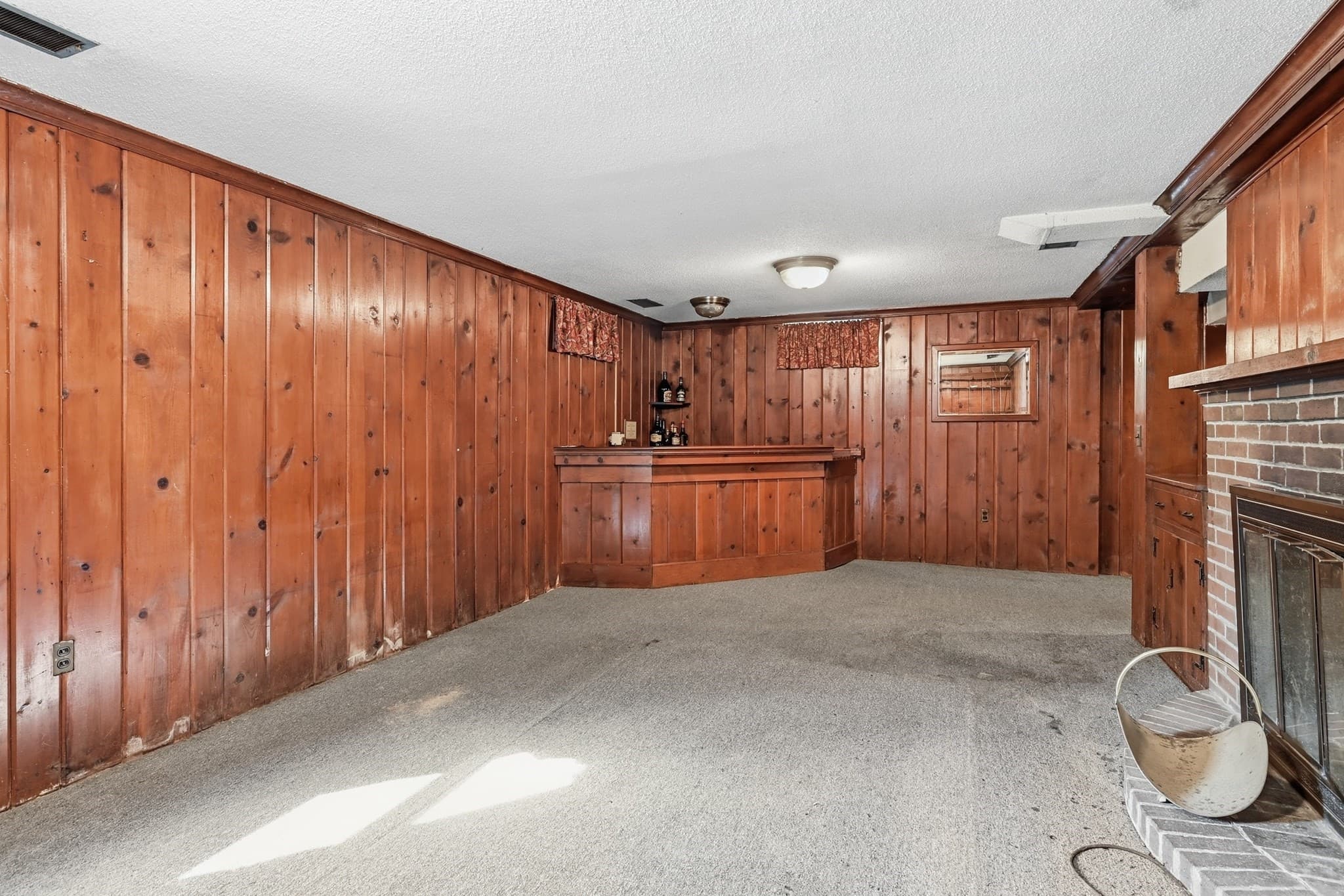 Single Family Residence at 105 Longview, Longmeadow MA 01106, photo 32 of 42