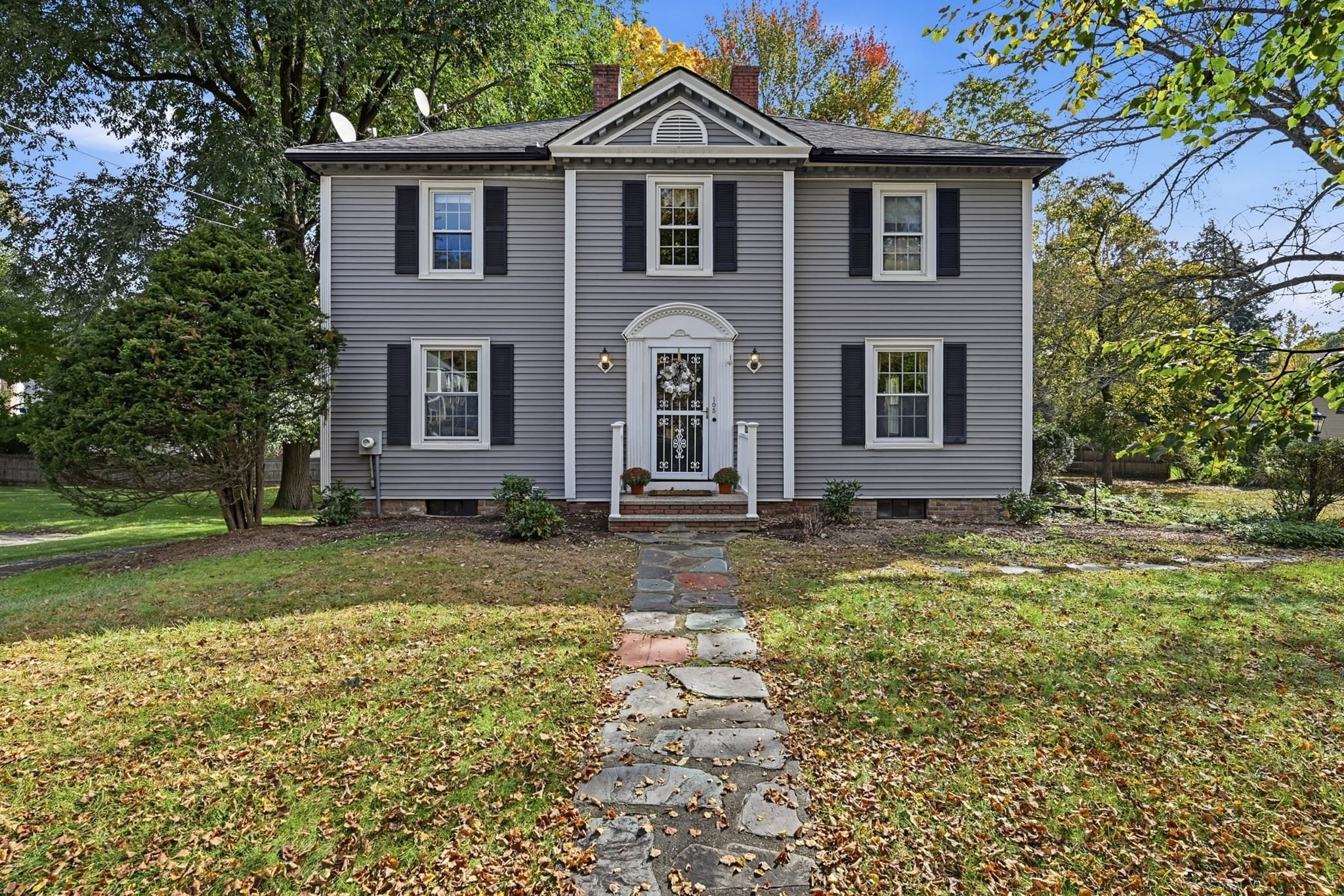 105 Longview, Longmeadow MA 01106