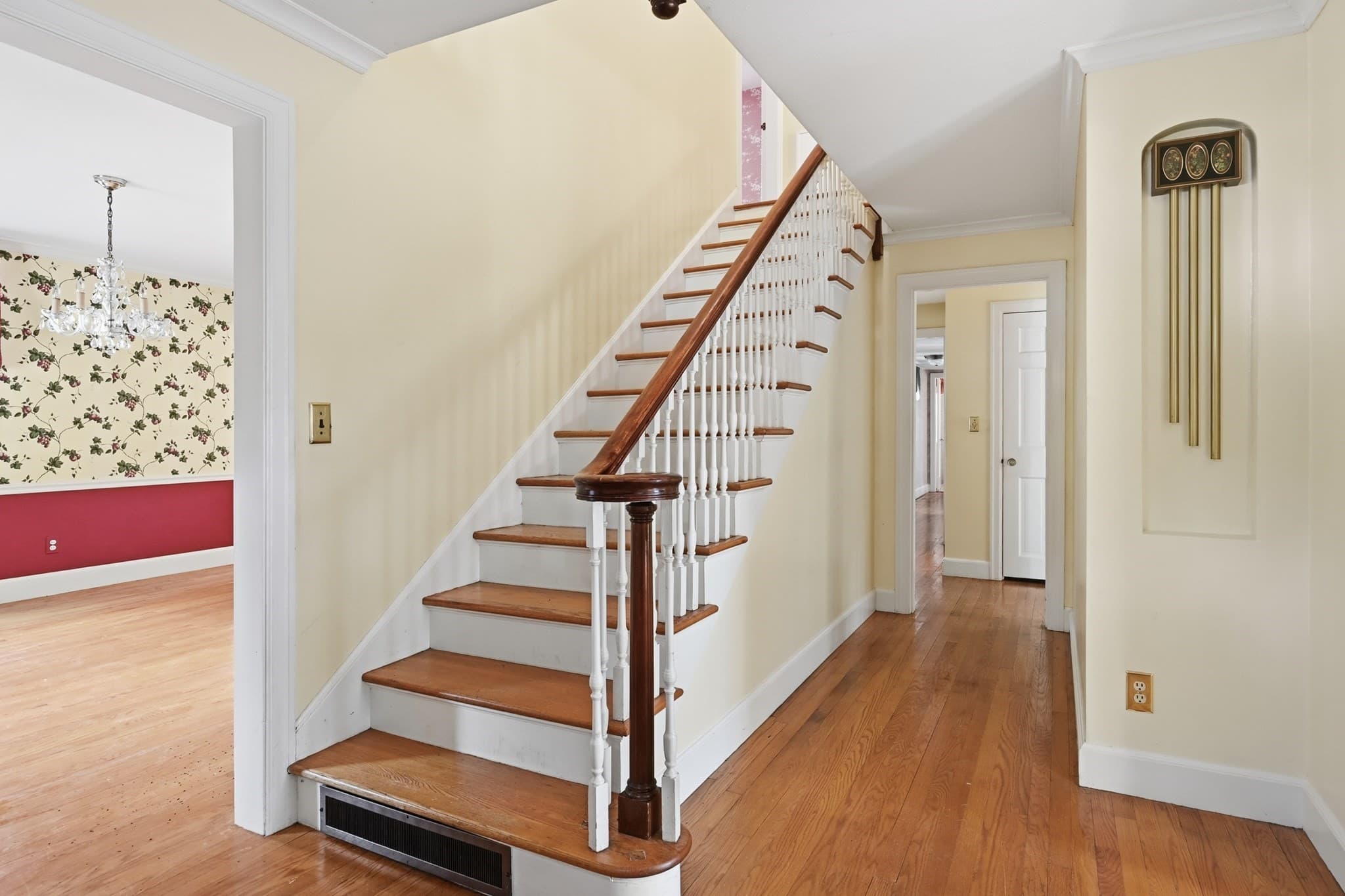 Single Family Residence at 105 Longview, Longmeadow MA 01106, photo 5 of 42