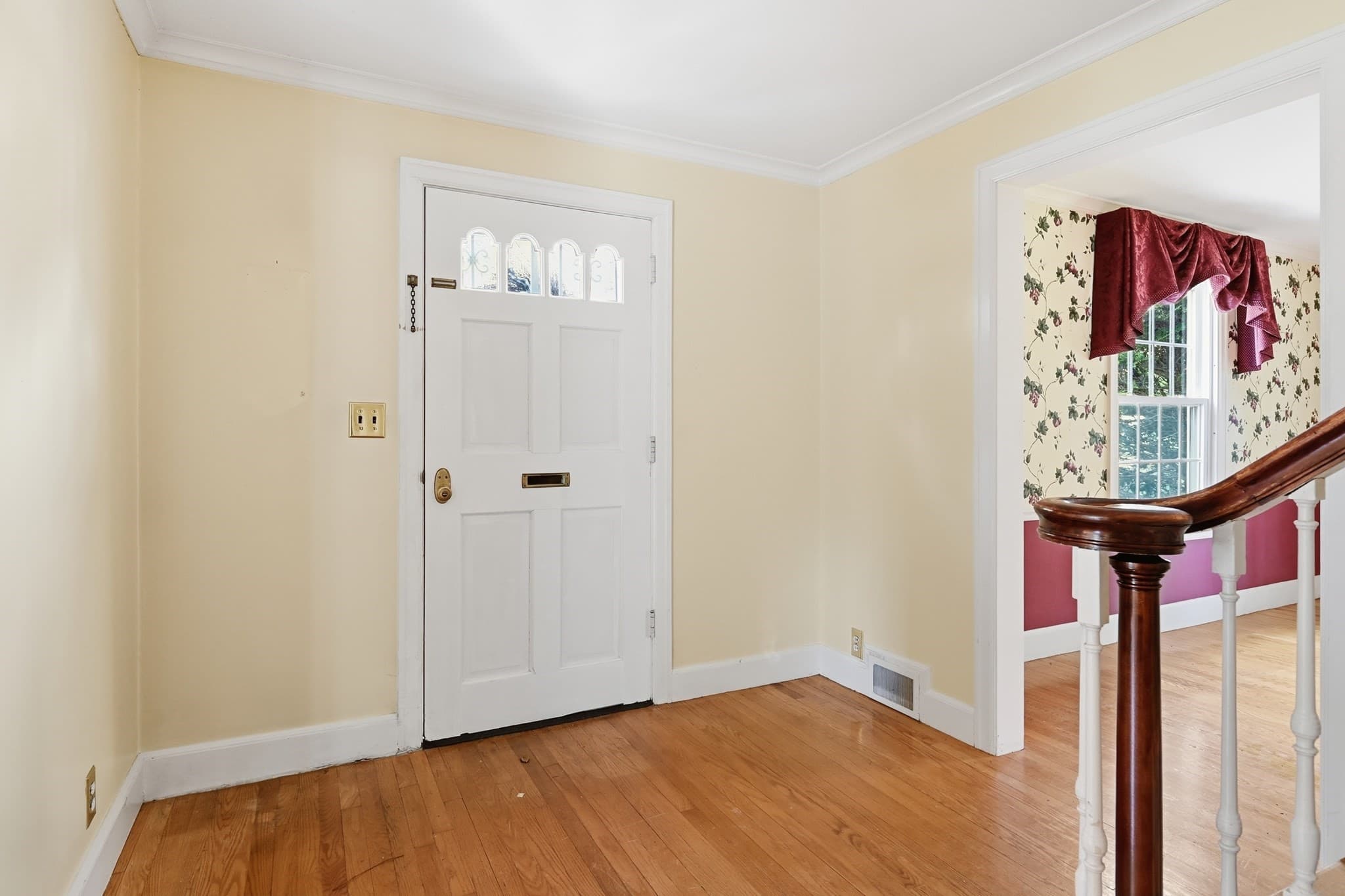 Single Family Residence at 105 Longview, Longmeadow MA 01106, photo 4 of 42