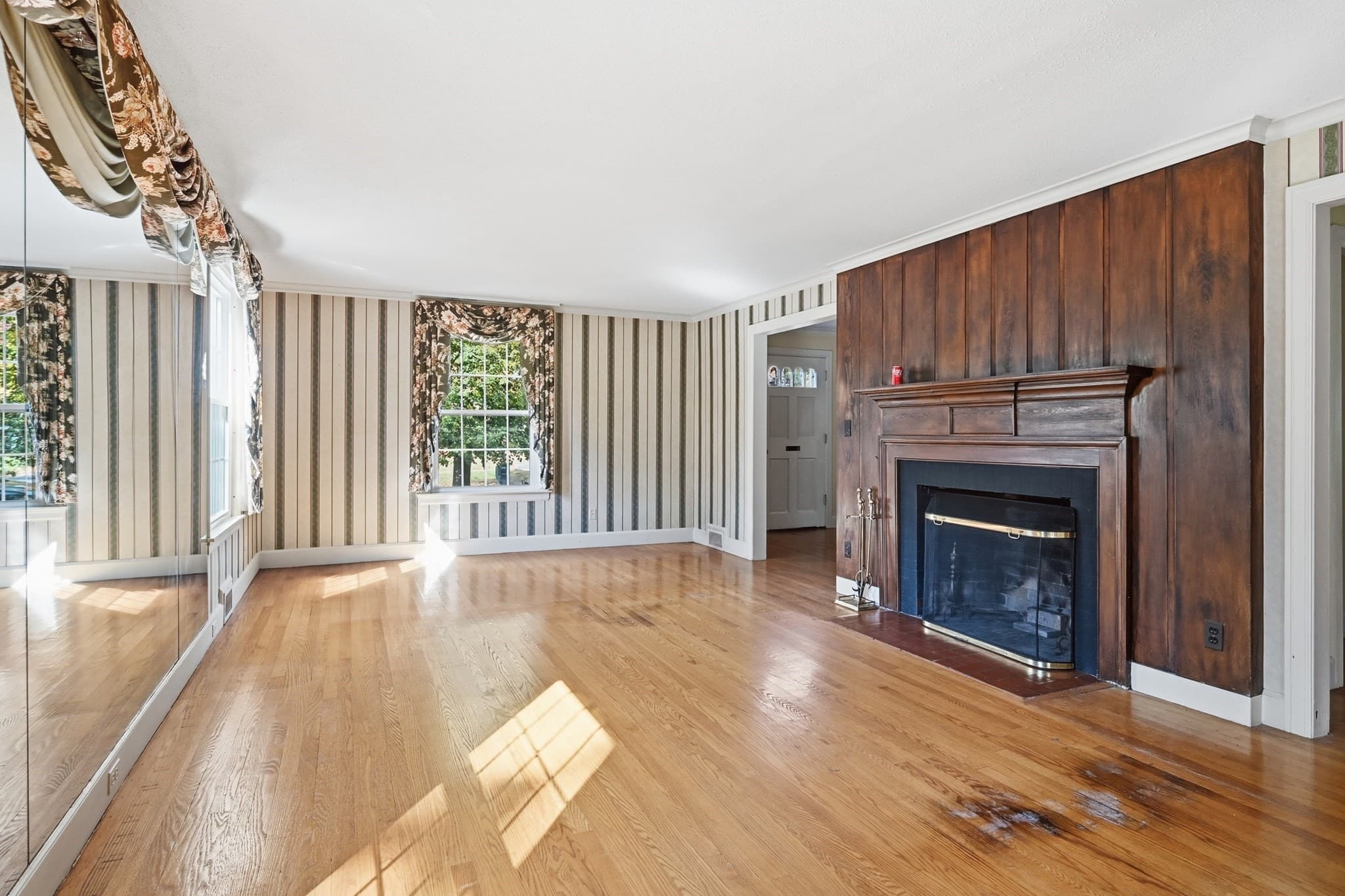 Single Family Residence at 105 Longview, Longmeadow MA 01106, photo 8 of 42