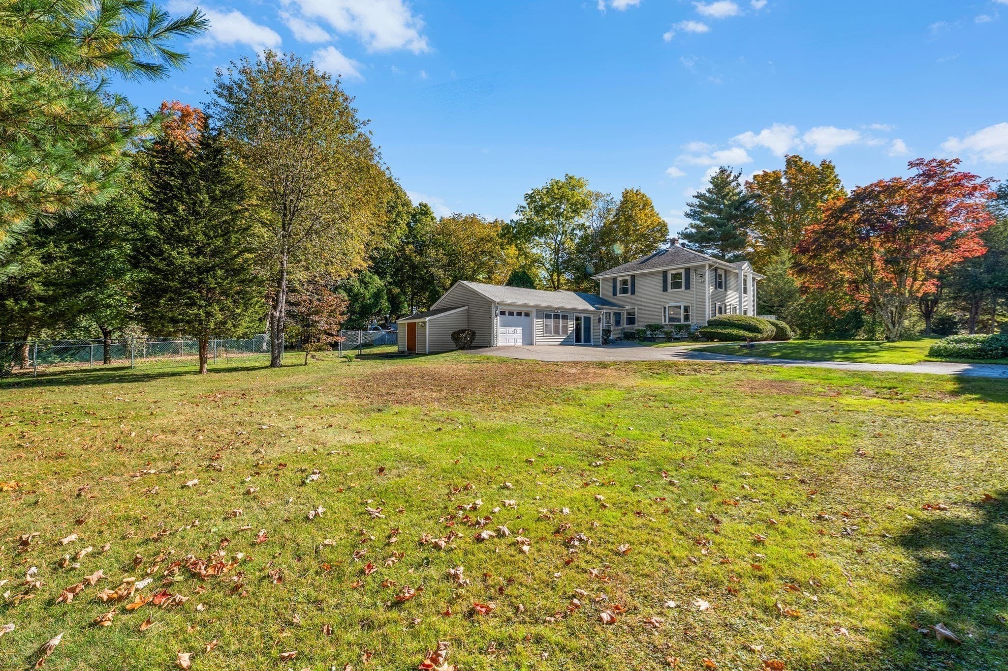 Single Family Residence at 548 Plymouth St, East Bridgewater MA 02333, photo 6 of 42