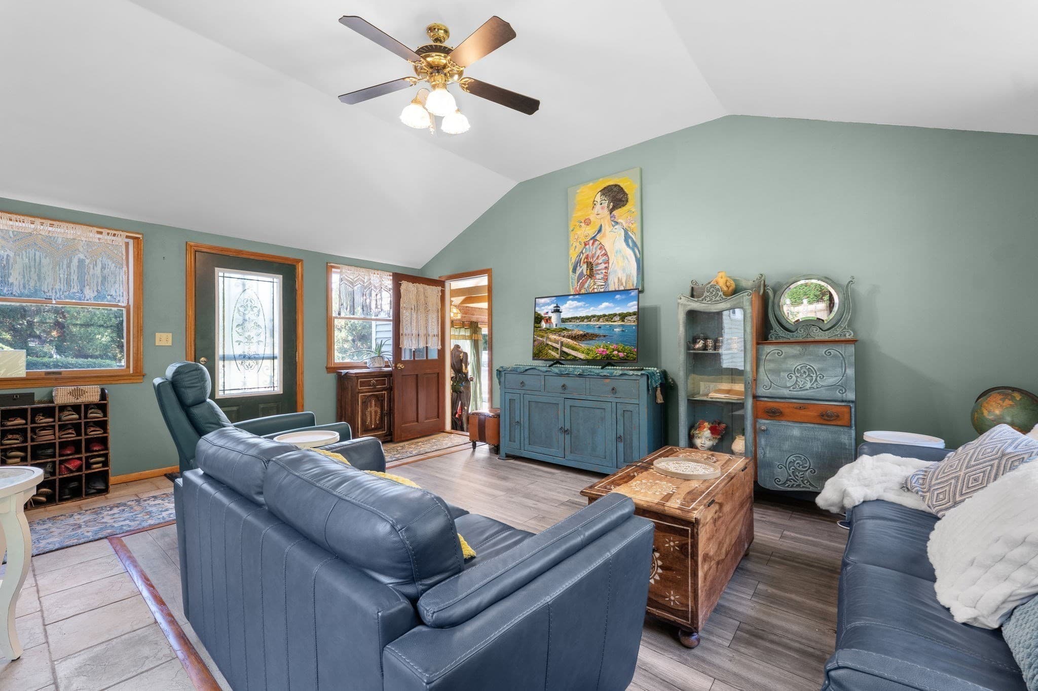 Single Family Residence at 548 Plymouth St, East Bridgewater MA 02333, photo 18 of 42