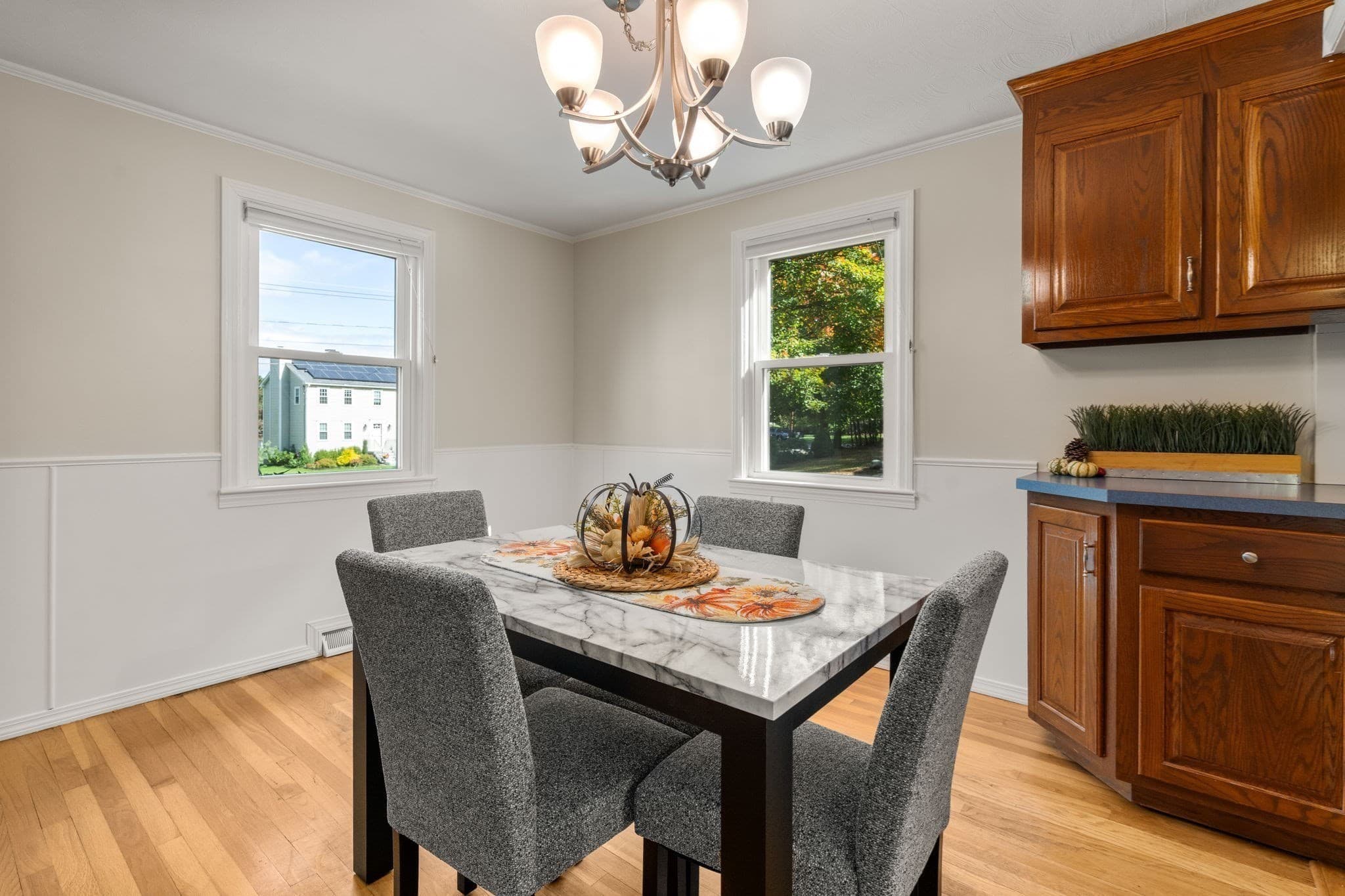 Single Family Residence at 508 Oak St, Franklin MA 02038, Franklin, photo 5 of 31