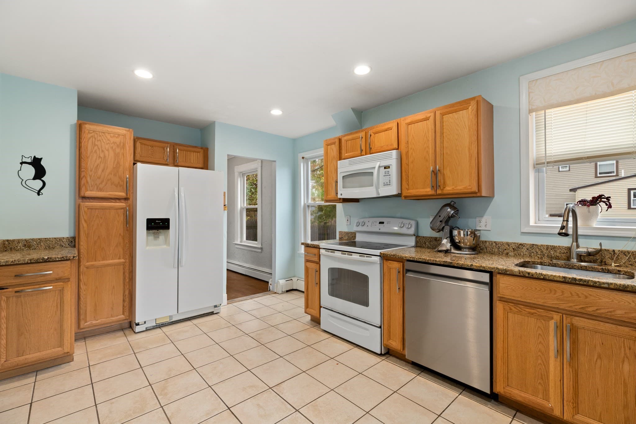 Single Family Residence at 26 Archer St, Lynn MA 01902, Lynn, photo 6 of 25