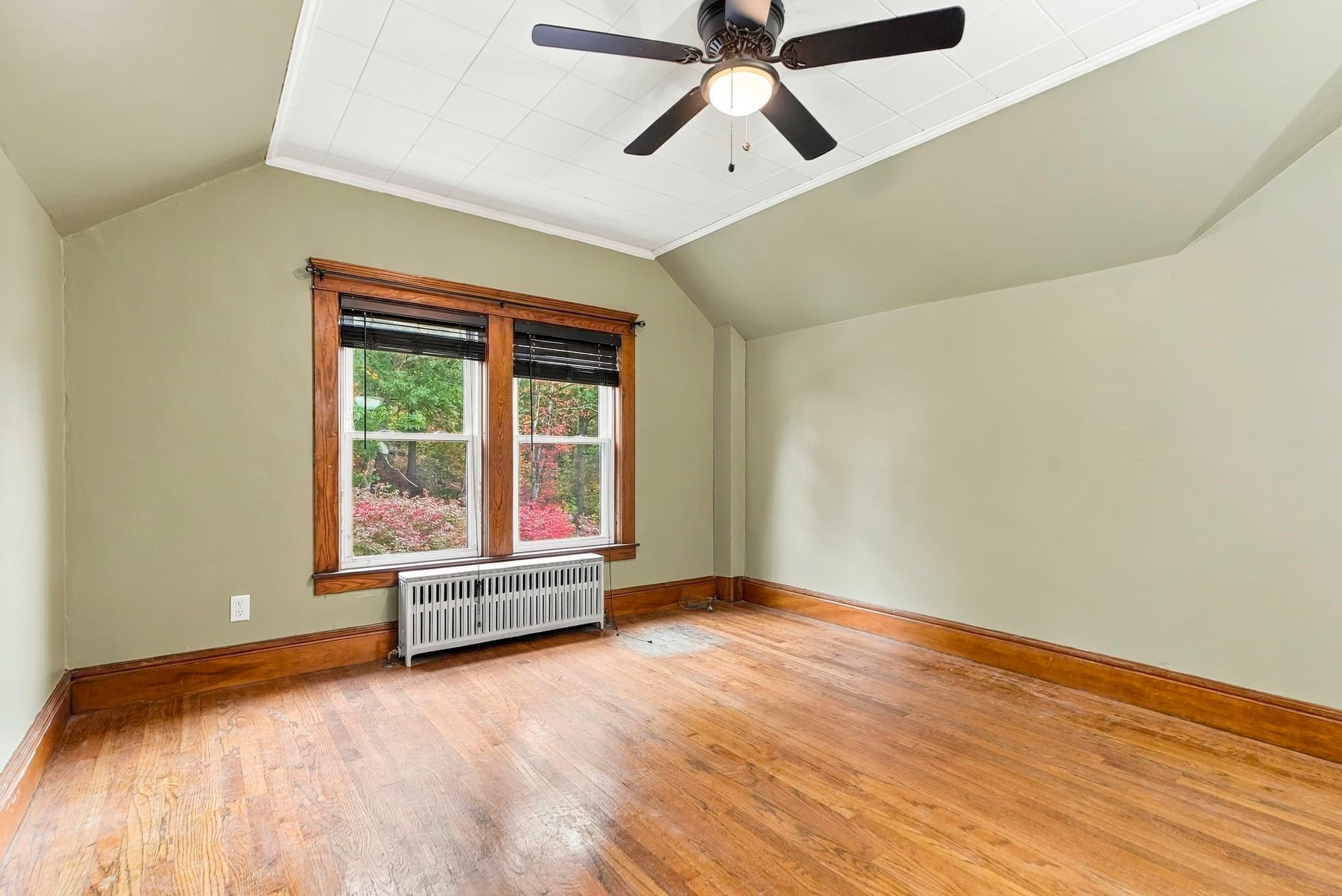 Single Family Residence at 34 Joyce St, Webster MA 01570, photo 16 of 30