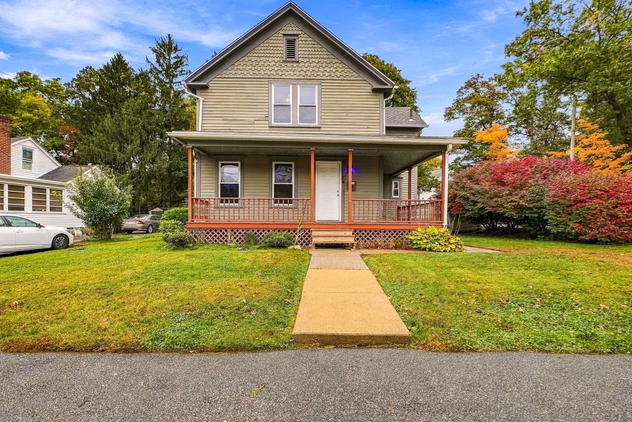 34 Joyce St, Webster MA 01570