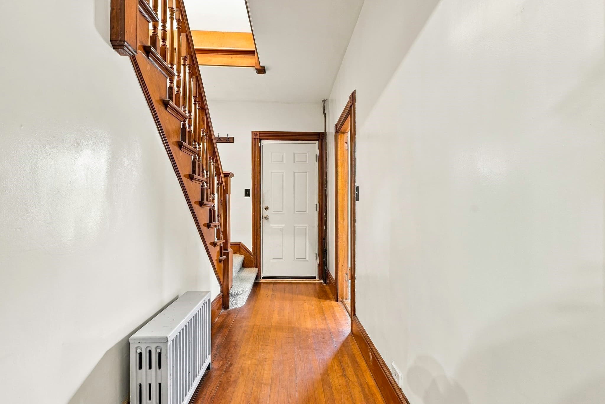 Single Family Residence at 34 Joyce St, Webster MA 01570, photo 4 of 30