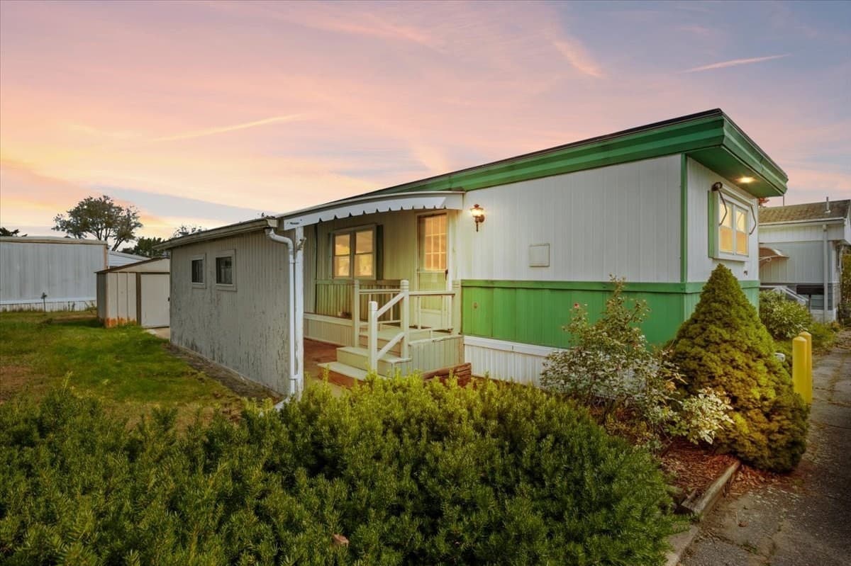 130 East Washington St # 89, North Attleboro MA 02760