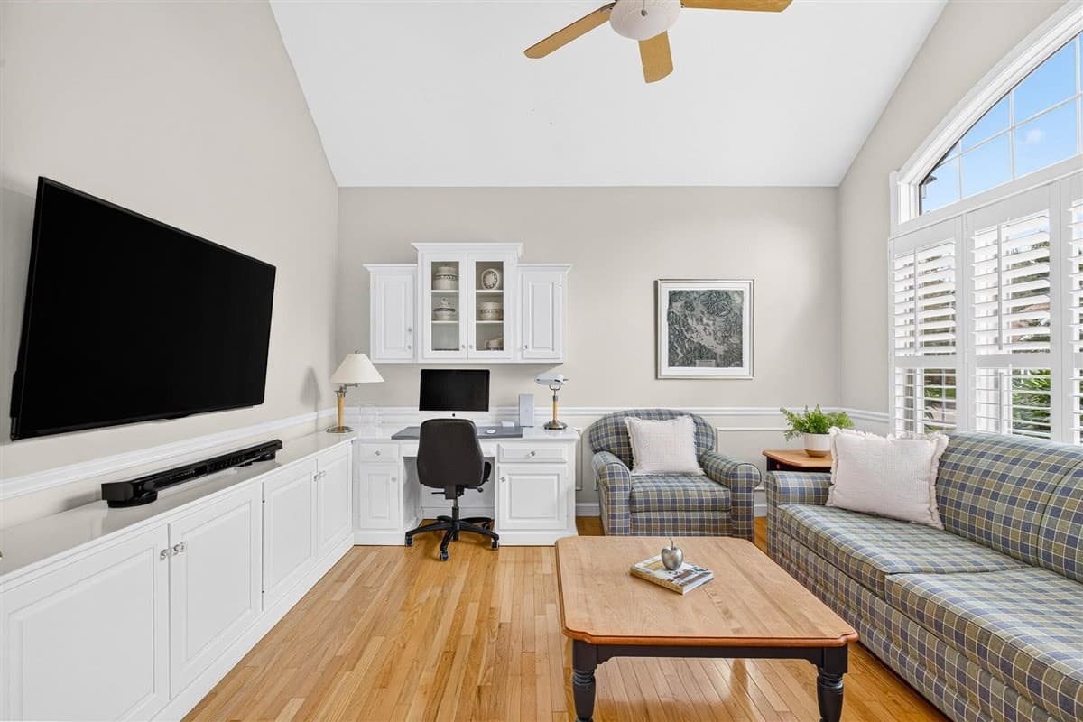 Condominium at 22 Silver Brook Ln # 22, Norwell MA 02061, photo 10 of 35