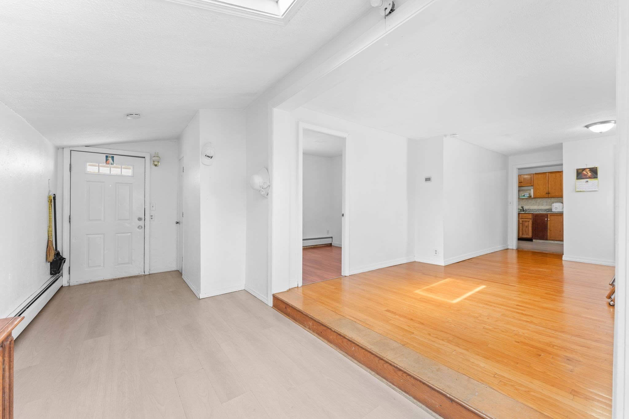 Single Family Residence at 576 Sea St, Quincy MA 02169, Quincy, photo 6 of 21