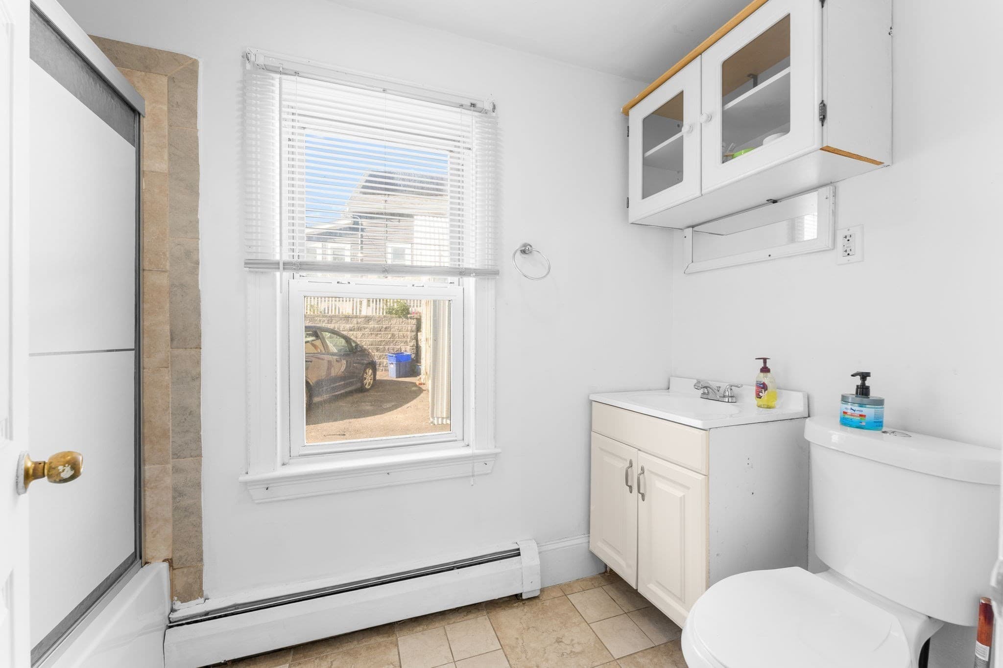 Single Family Residence at 576 Sea St, Quincy MA 02169, Quincy, photo 14 of 21