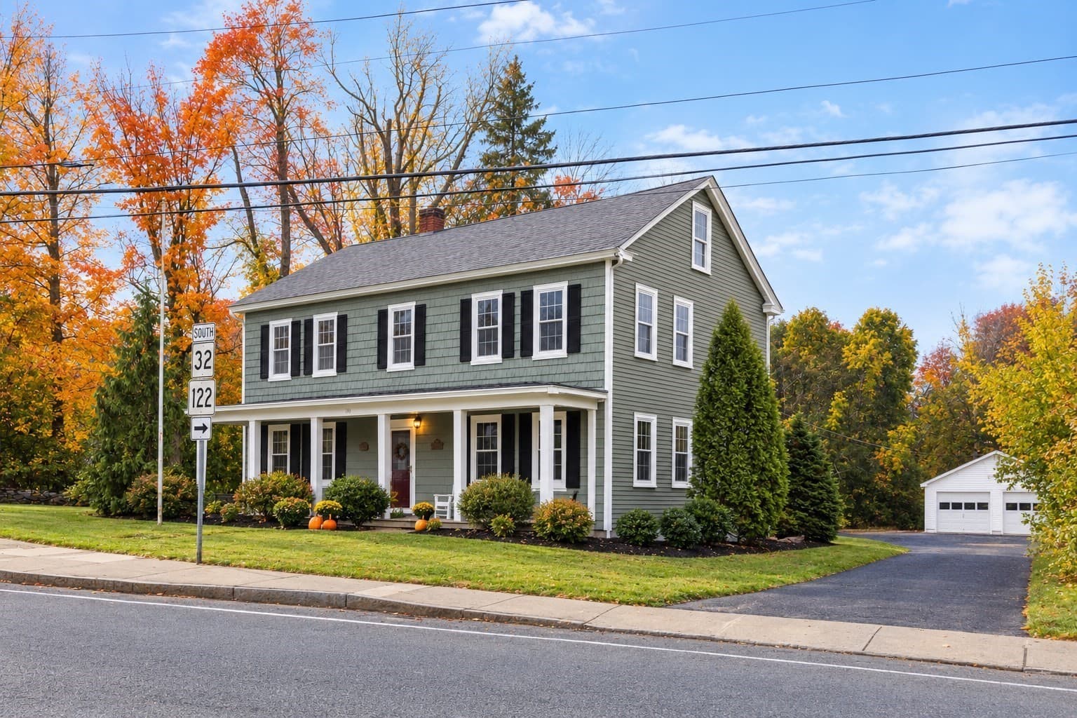 50 Pleasant St, Barre MA 01005