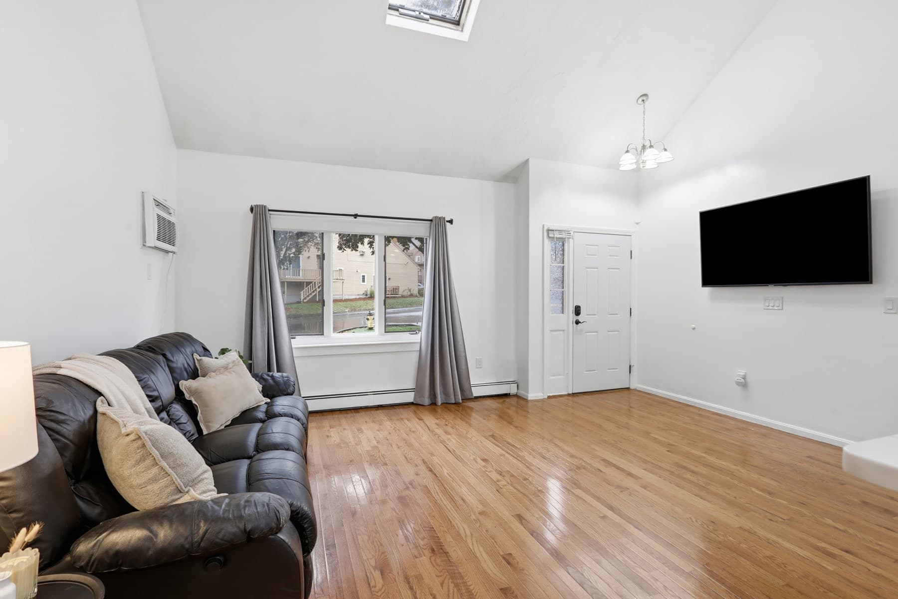 Condominium at 40 Casablanca Ct # 40, Haverhill MA 01832, photo 8 of 30