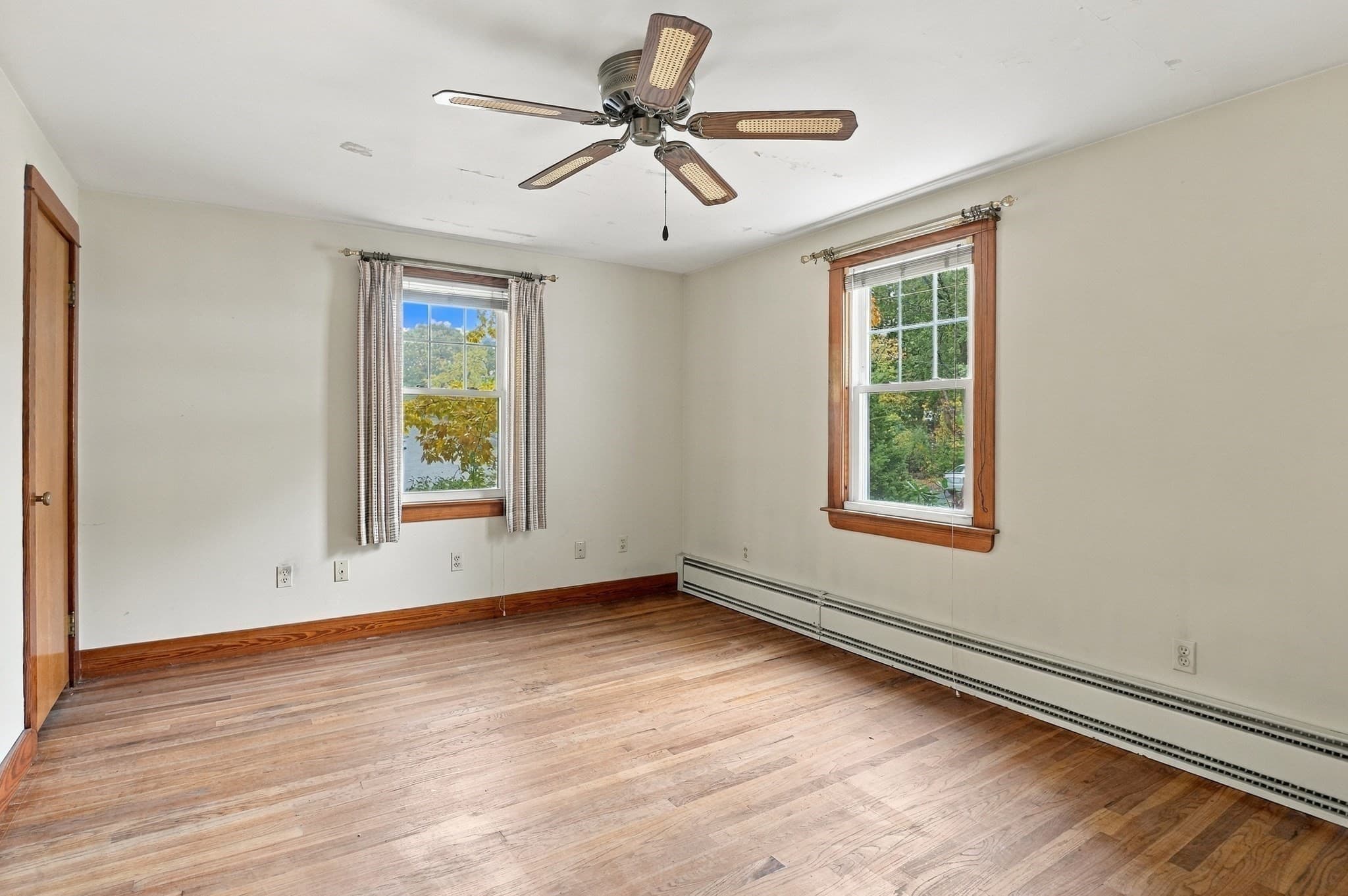 Single Family Residence at 147 Ninth Street, Leominster MA 01453, photo 10 of 33