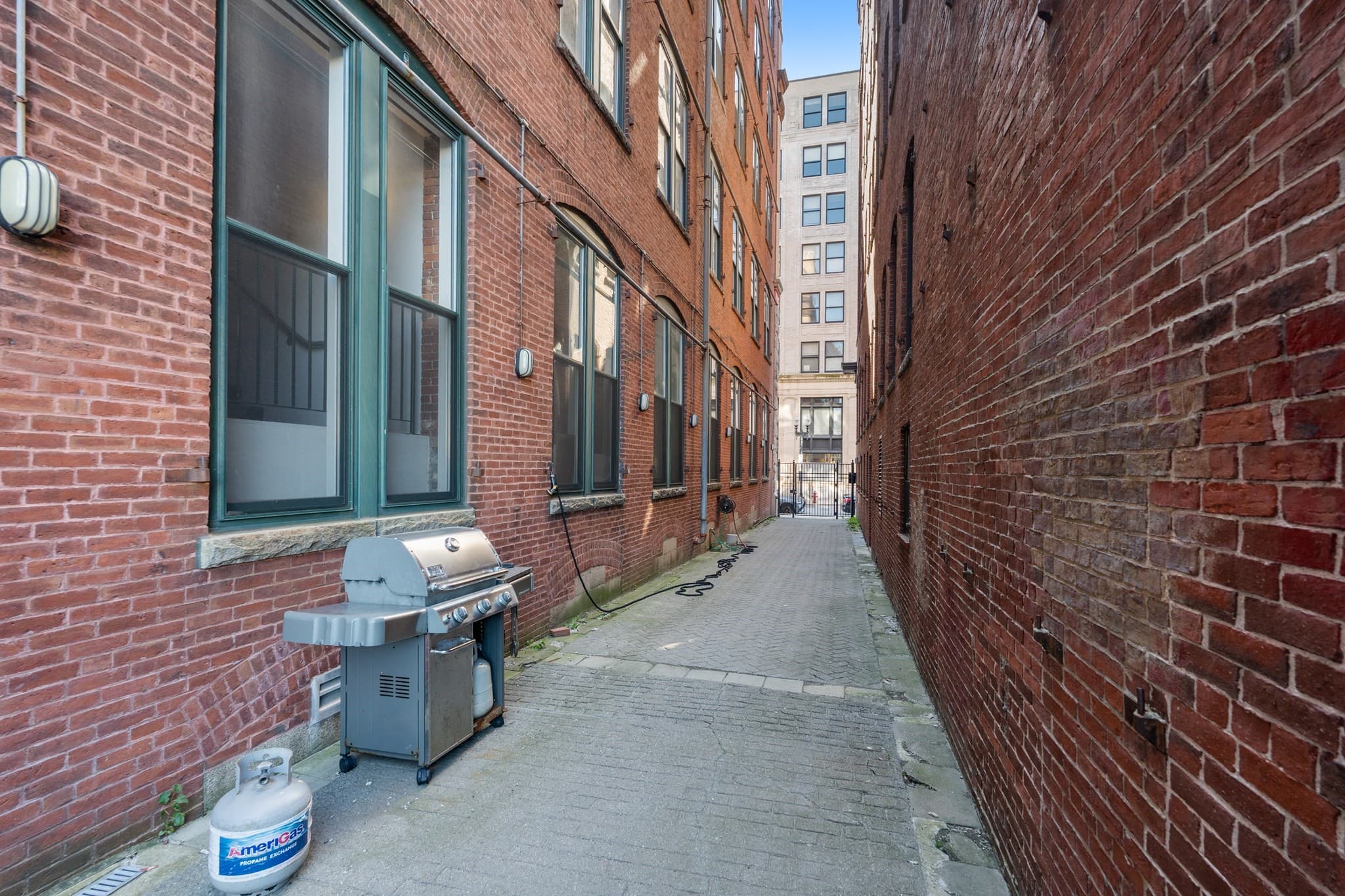 Condominium at 13-17 Willow St # 205, Lynn MA 01901, Lynn, photo 13 of 20