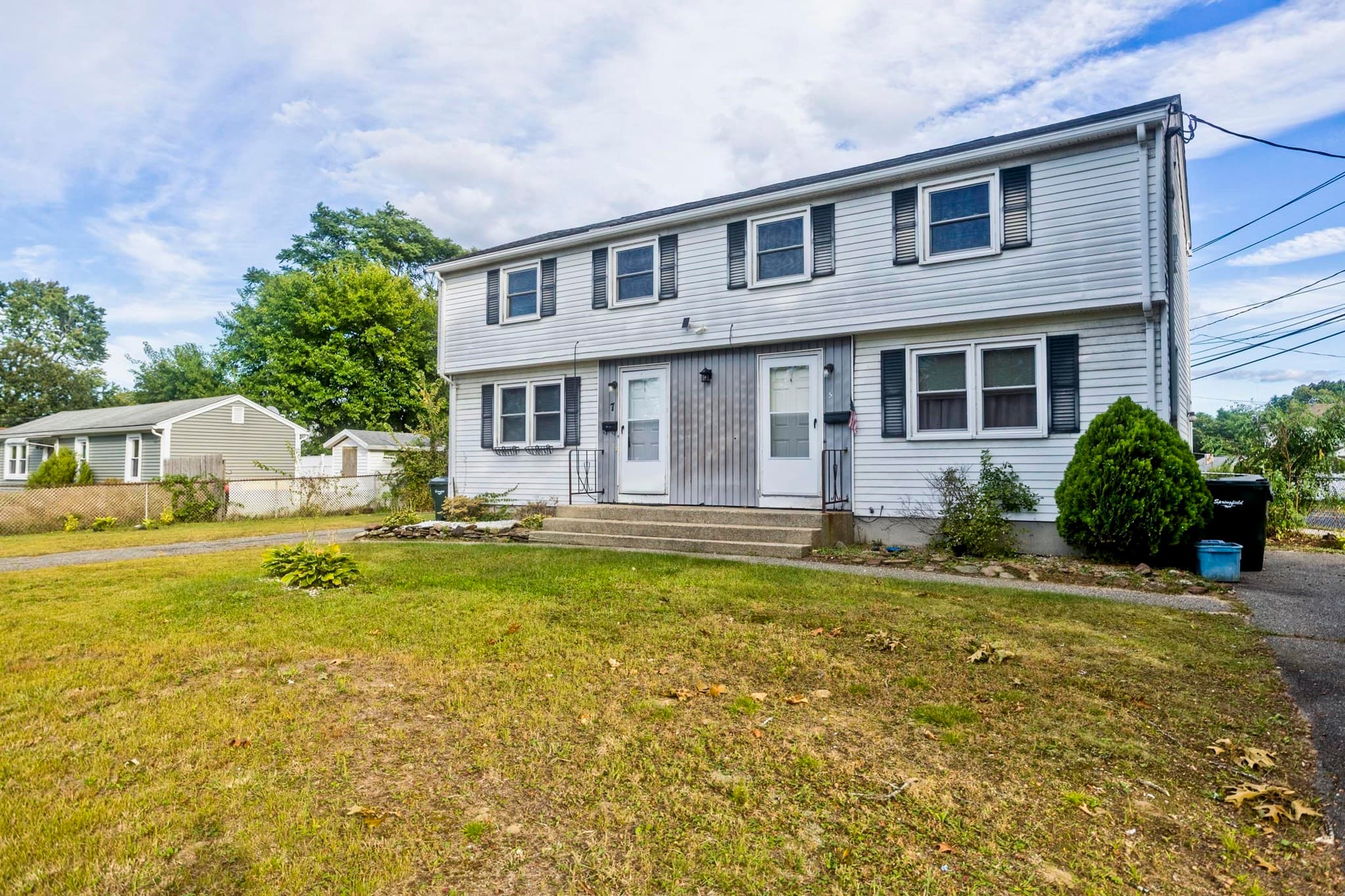 5-7 Ellen St, Springfield MA 01104