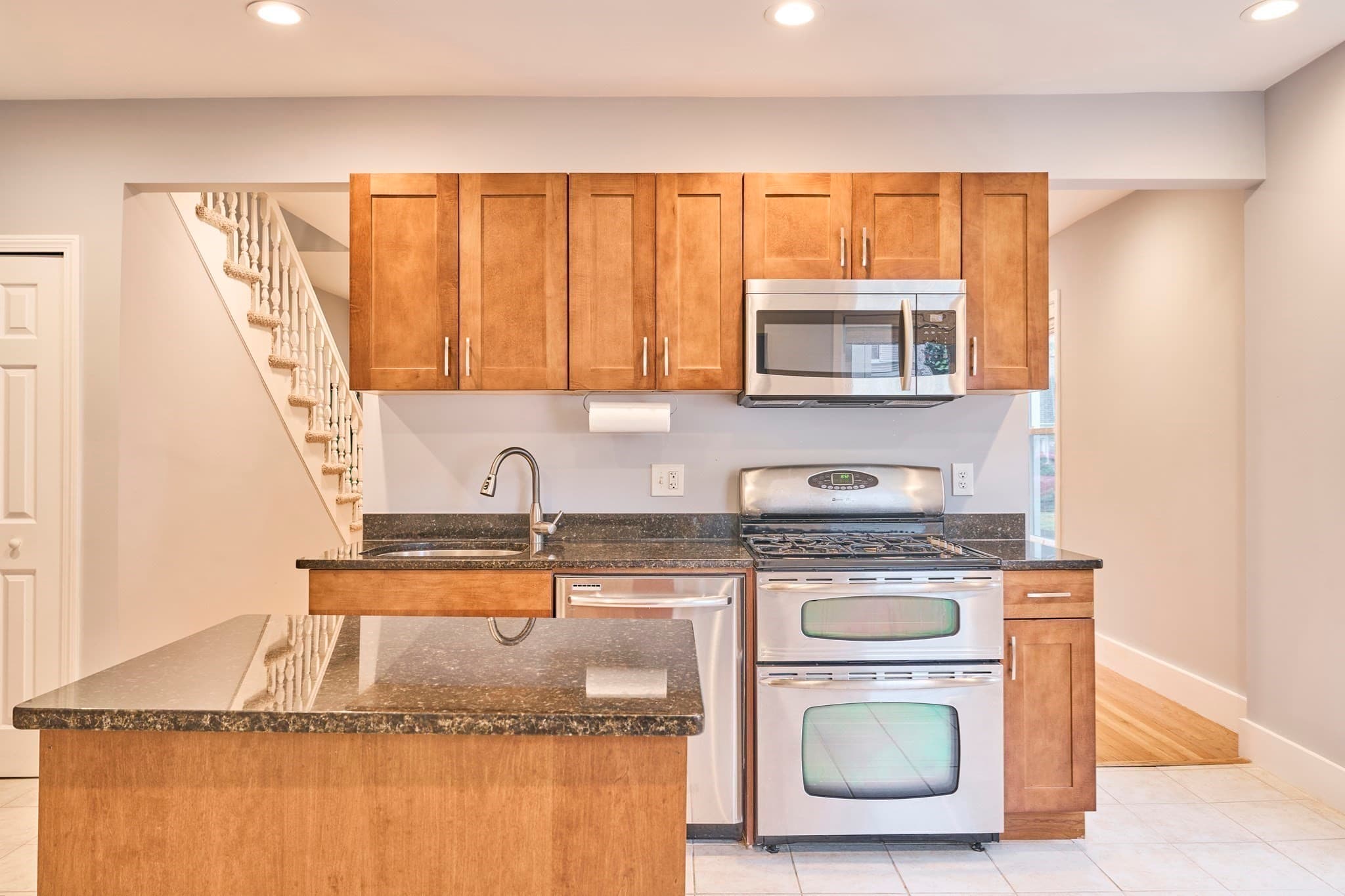 Condominium at 13 Hartwell St # 1, Waltham MA 02453, Waltham, photo 12 of 32