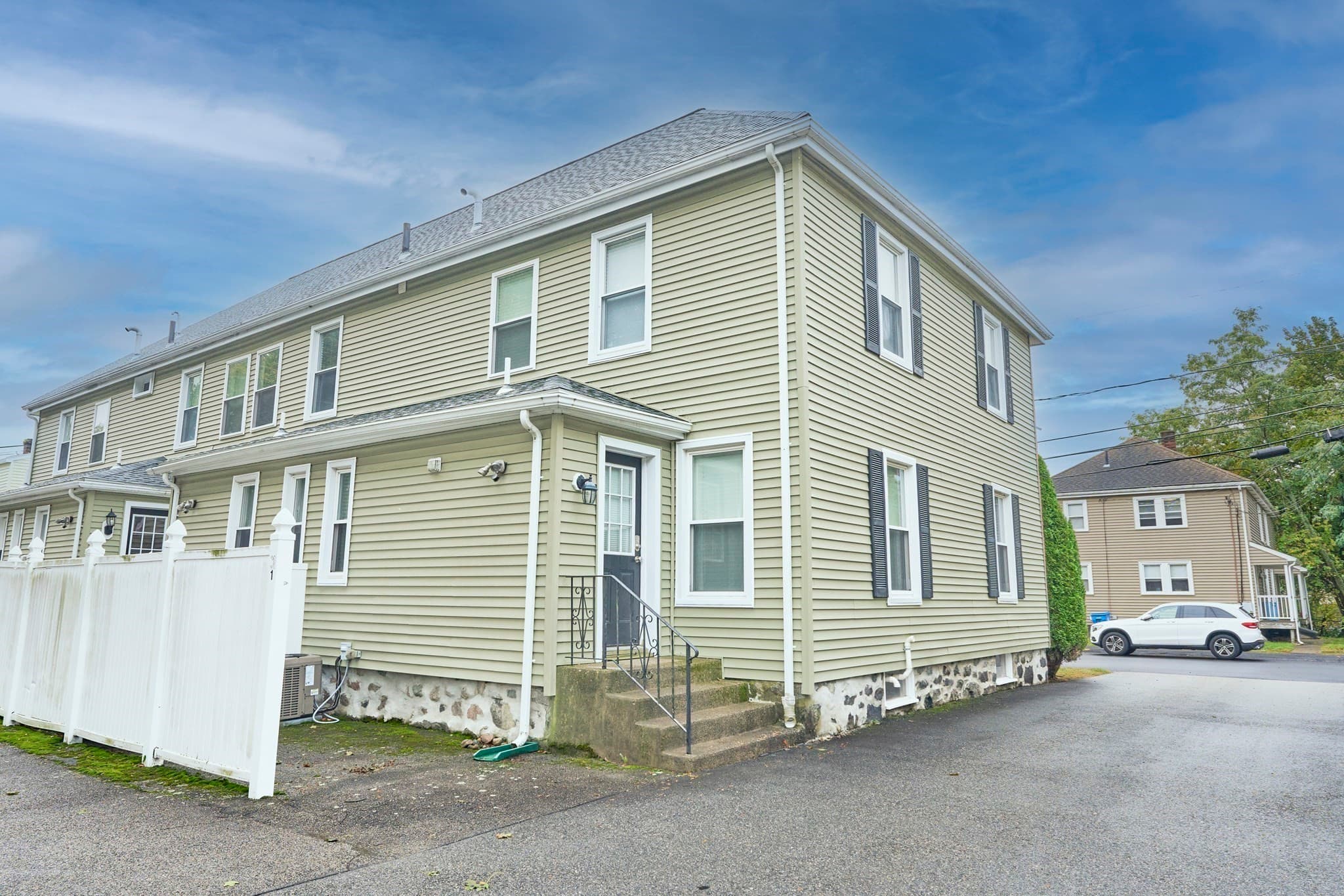 Condominium at 13 Hartwell St # 1, Waltham MA 02453, Waltham, photo 31 of 32